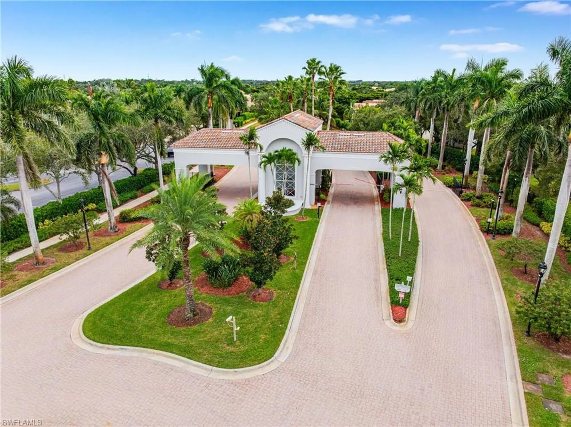 Property Slideshow image 46 of 48 | 9410 sun river way, Estero, FL, 33928