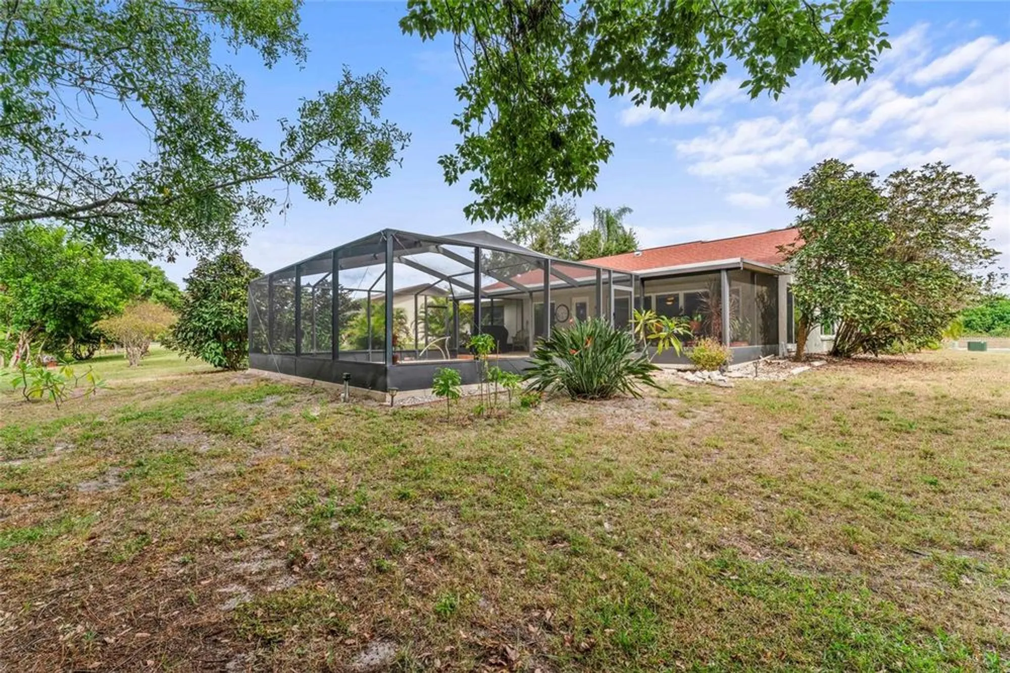 Property Slideshow image 37 of 52 | 1817 new bedford dr, Sun City Center, FL, 33573