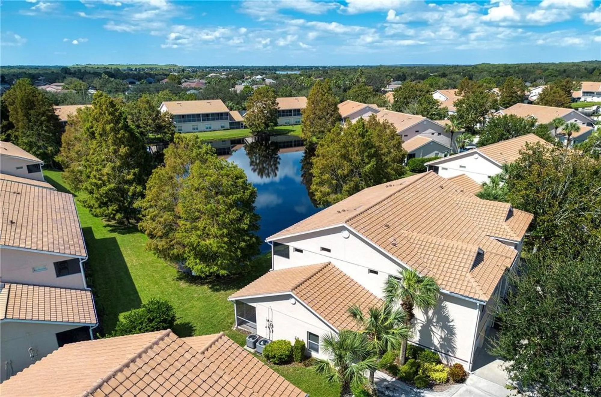 Property Slideshow image 4 of 71 | 6426 bay cedar ln # 101, Bradenton, FL, 34203