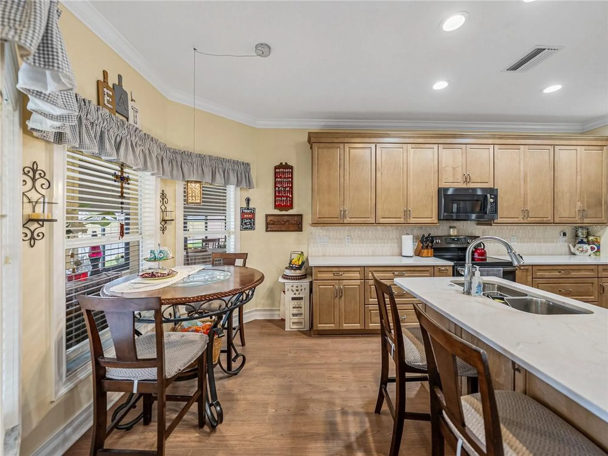 Property Slideshow image 24 of 86 | 4081 dunmore dr, Lake Wales, FL, 33859