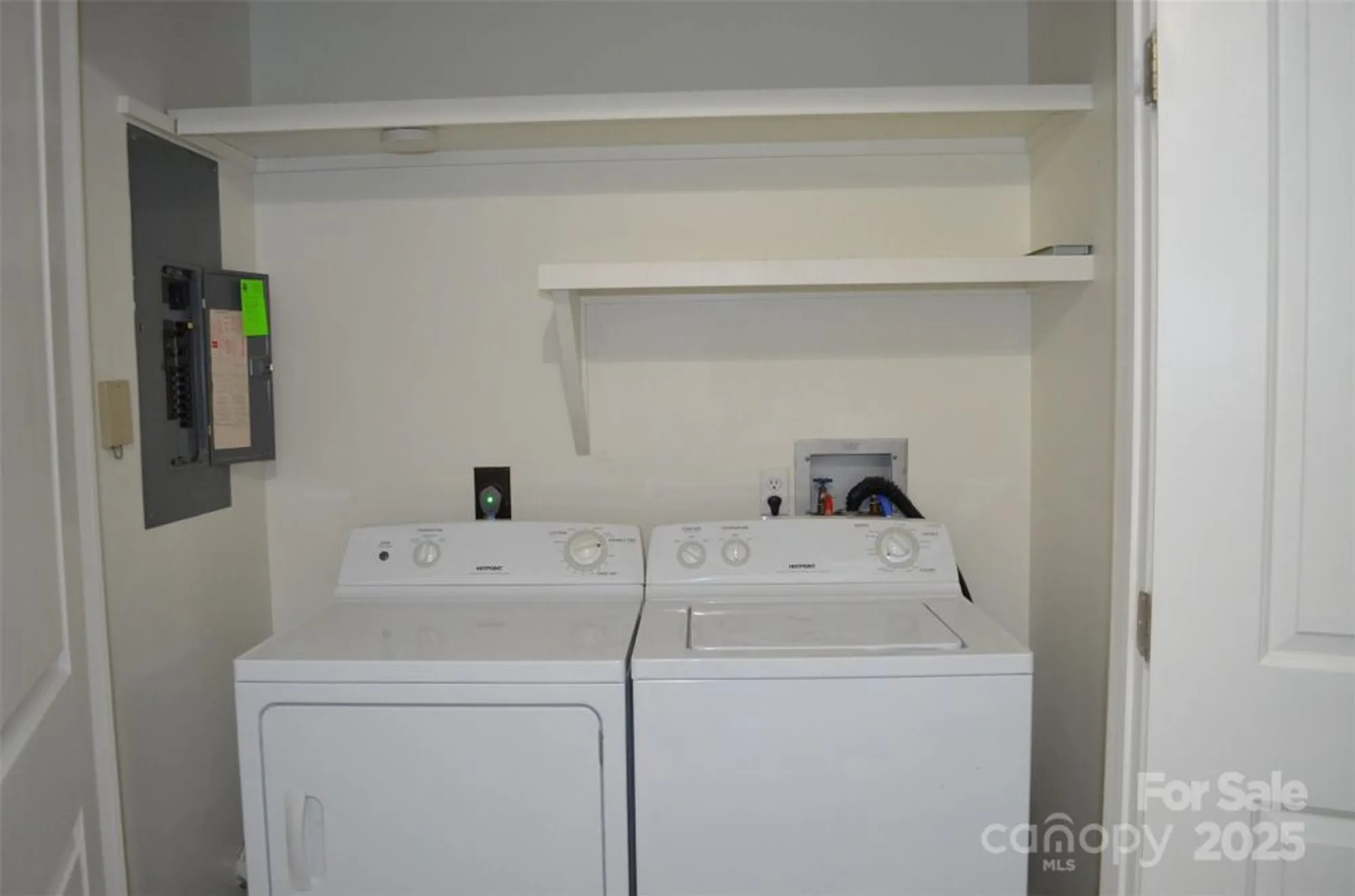 Property Slideshow image 12 of 35 | 609 crowfields ln, Asheville, NC, 28803