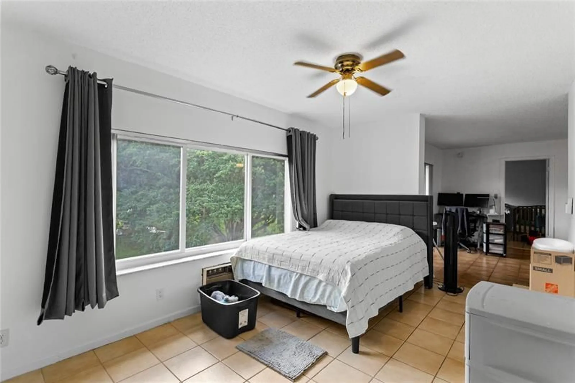 Property Slideshow image 24 of 44 | 8990 s hollybrook blvd 305, Pembroke Pines, FL, 33025