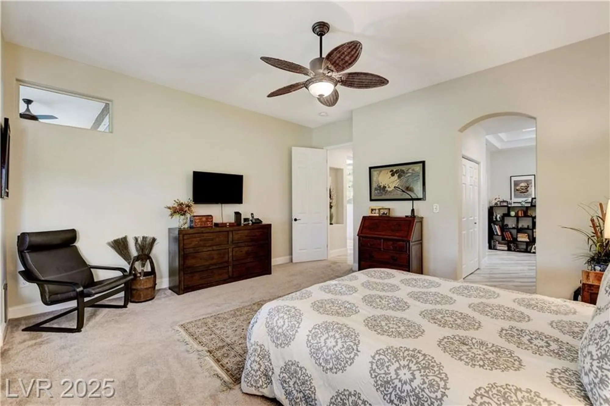 Property Slideshow image 33 of 80 | 2832 castle bar dr, Las Vegas, NV, 89134