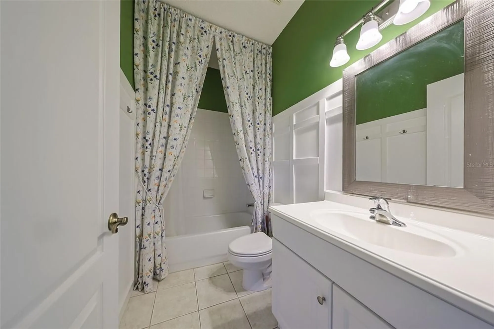 Property Slideshow image 27 of 41 | 2019 acadia greens dr, Sun City Center, FL, 33573