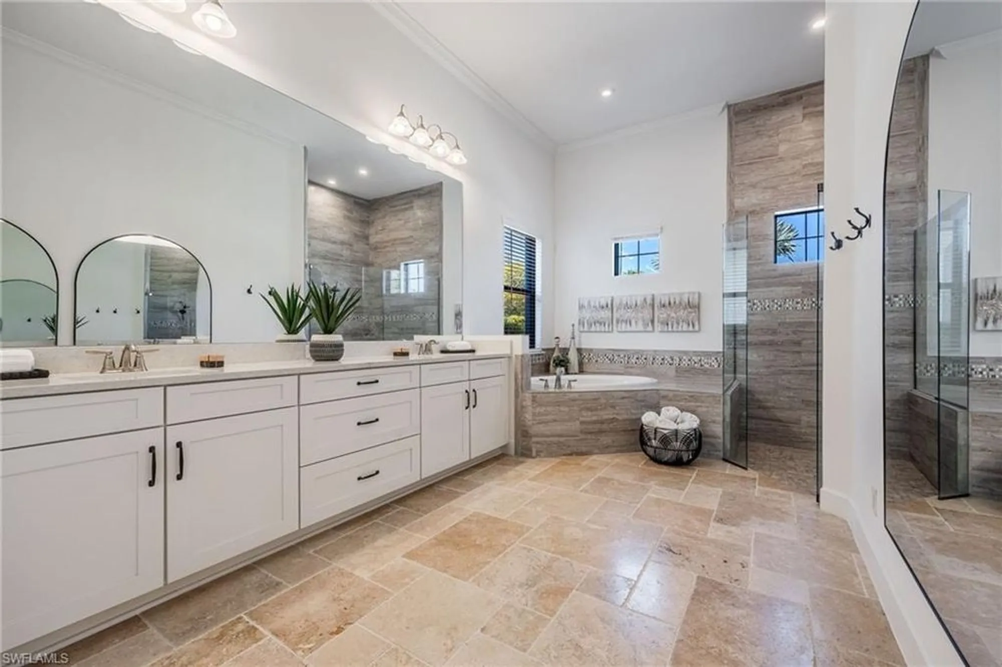 Property Slideshow image 18 of 48 | 11641 caleri ct, Fort Myers, FL, 33913