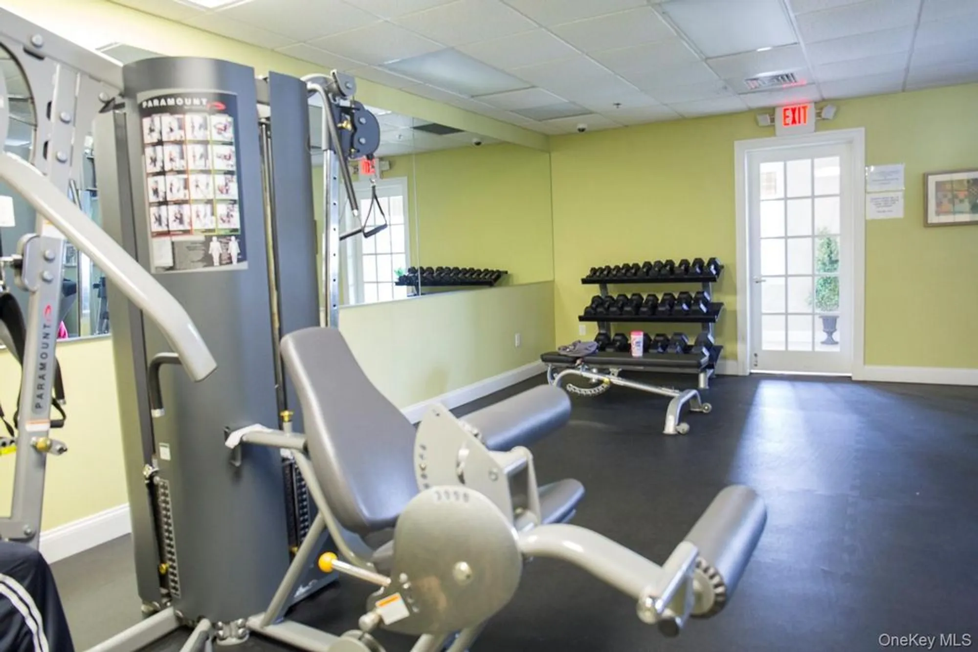 Property Slideshow image 20 of 24 | 1120 willow ln, Valley Stream, NY, 11580