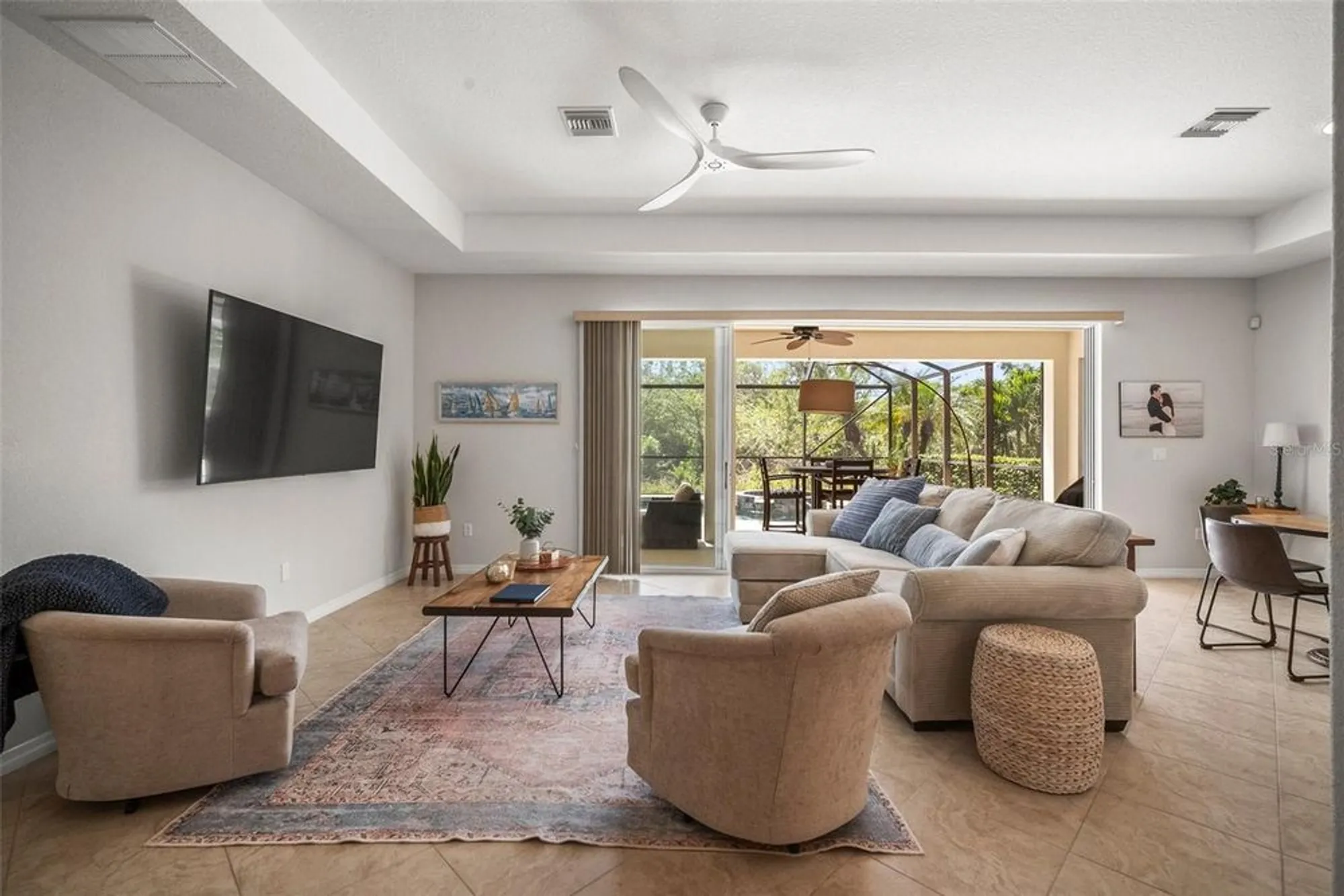 Property Slideshow image 6 of 52 | 358 river enclave ct, Bradenton, FL, 34212