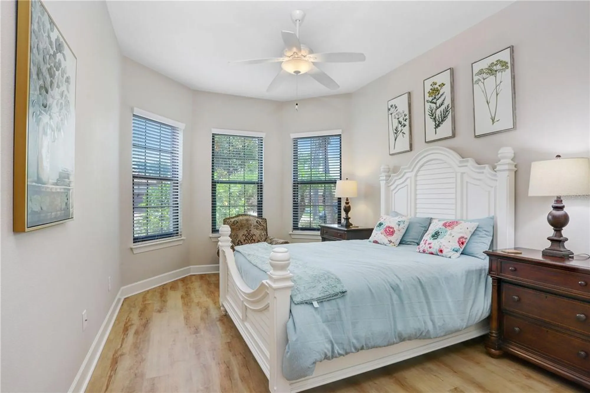 Property Slideshow image 7 of 39 | 8605 grand alberato rd, Tampa, FL, 33647