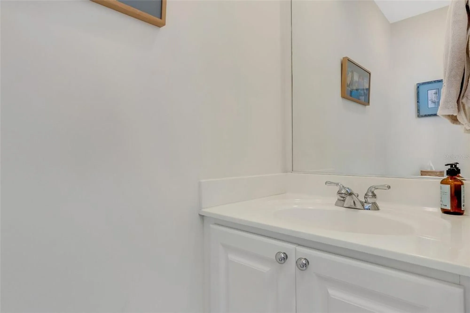 Property Slideshow image 14 of 54 | 7812 bergamo ave, Sarasota, FL, 34238