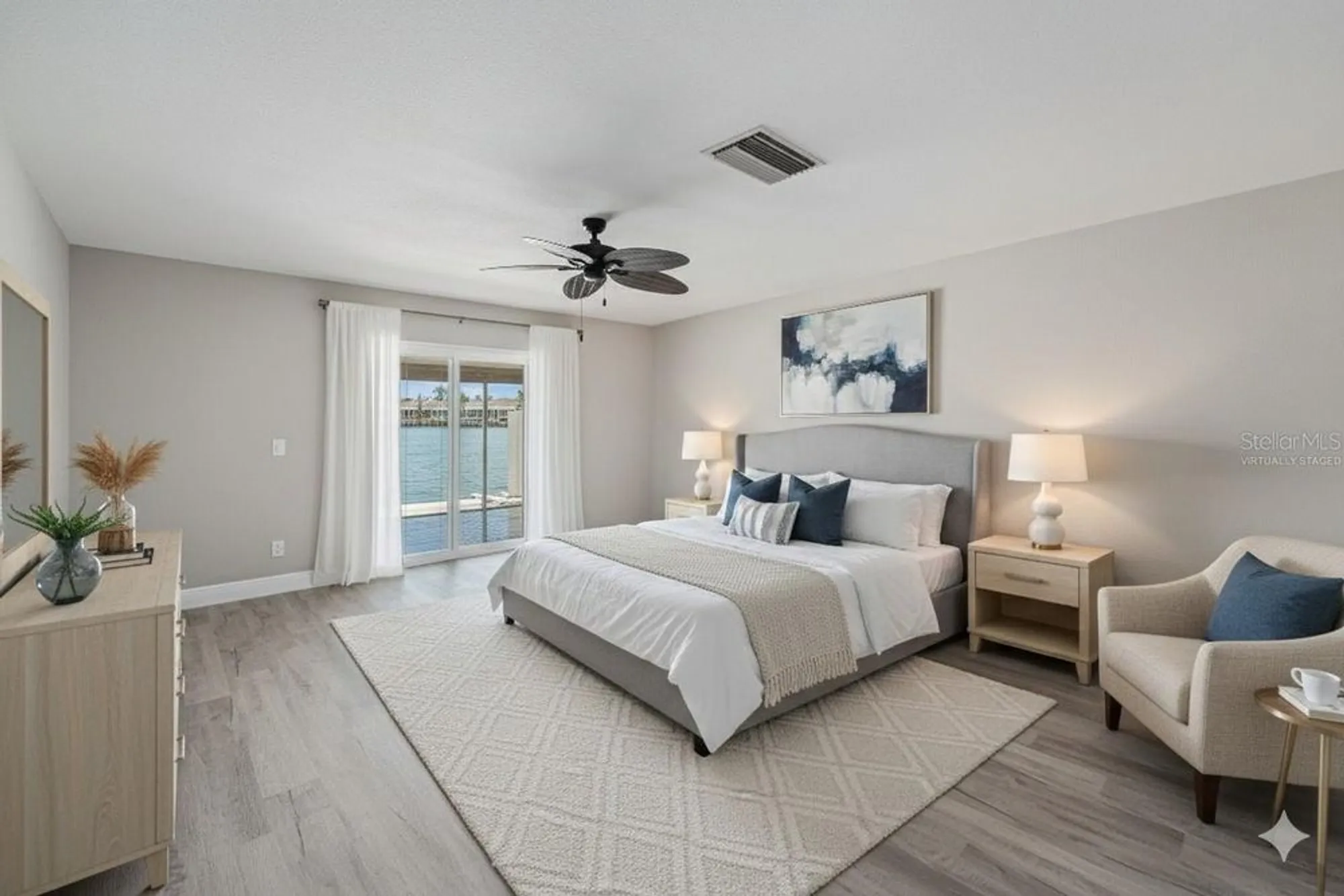 Property Slideshow image 10 of 34 | 384 boca ciega point blvd, Saint Petersburg, FL, 33708