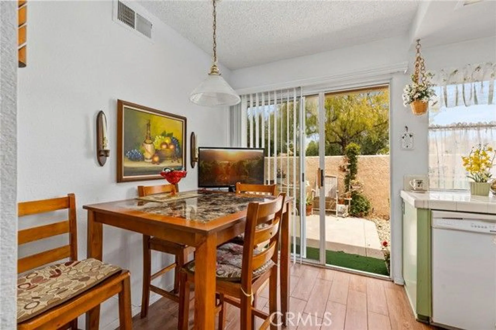 Property Slideshow image 6 of 29 | 672 la quinta dr, Banning, CA, 92220