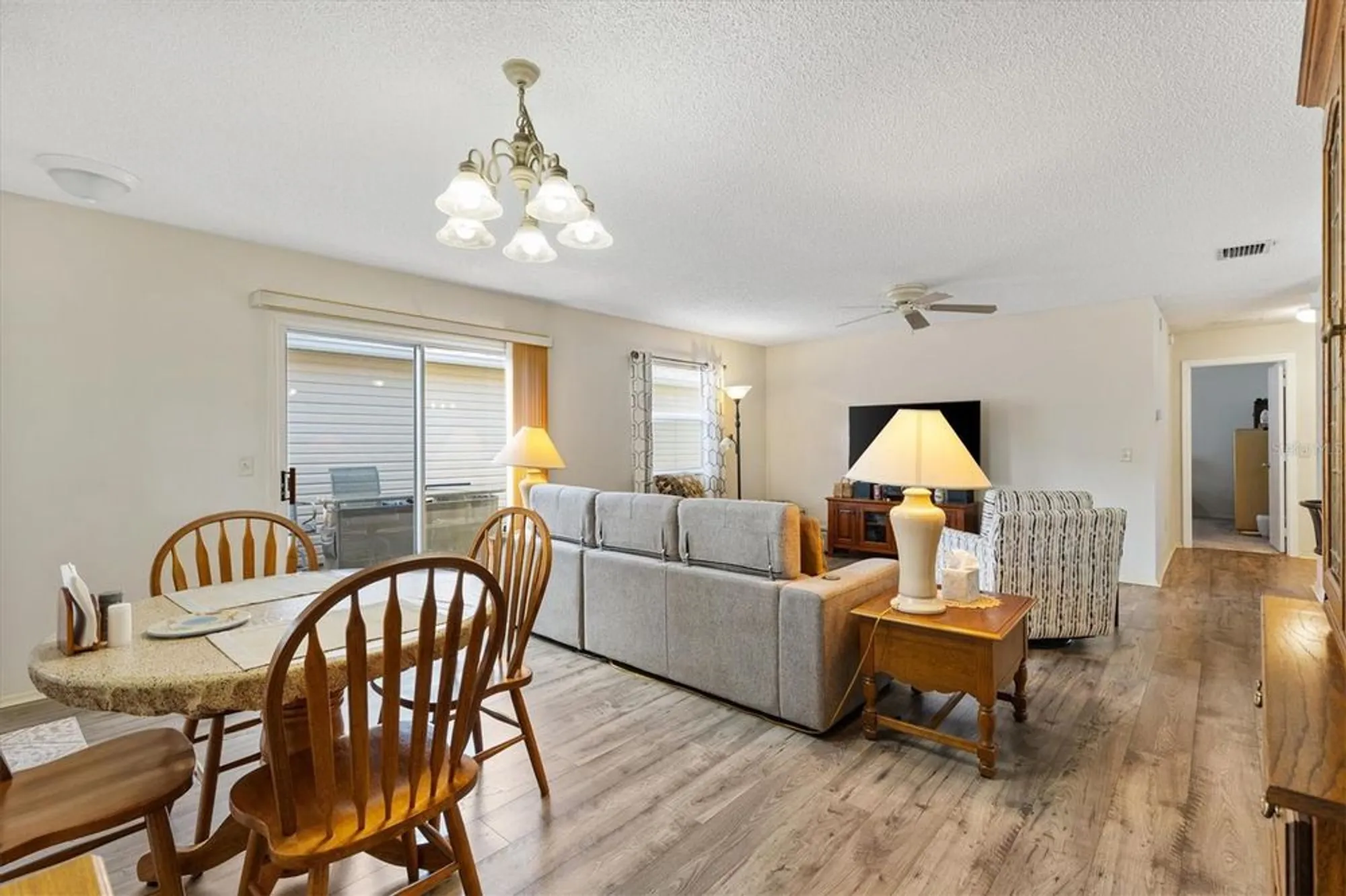 Property Slideshow image 8 of 31 | 16938 se 94th sunnybrook cir, The Villages, FL, 32162