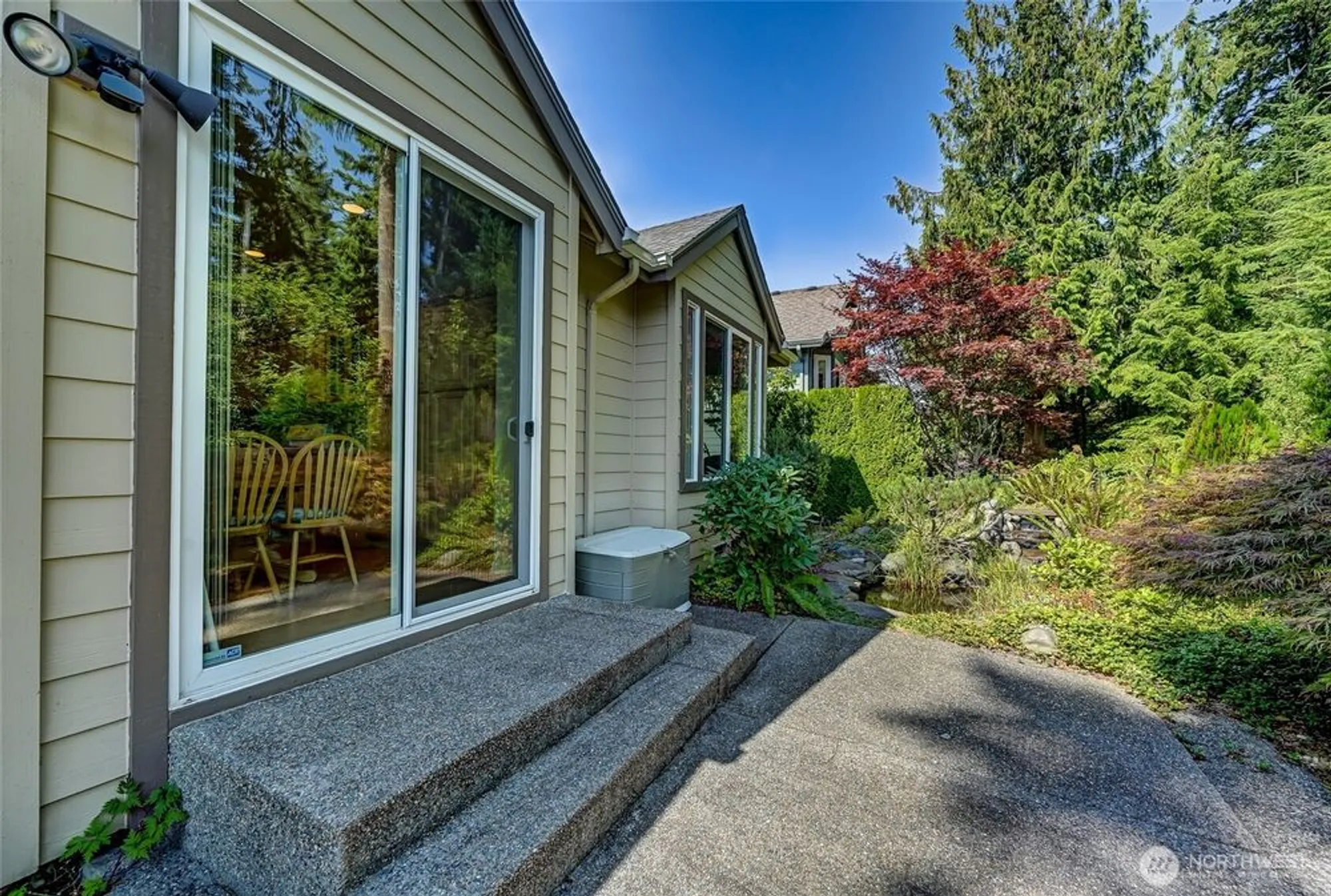 Property Slideshow image 31 of 38 | 24036 ne adair rd, Redmond, WA, 98053