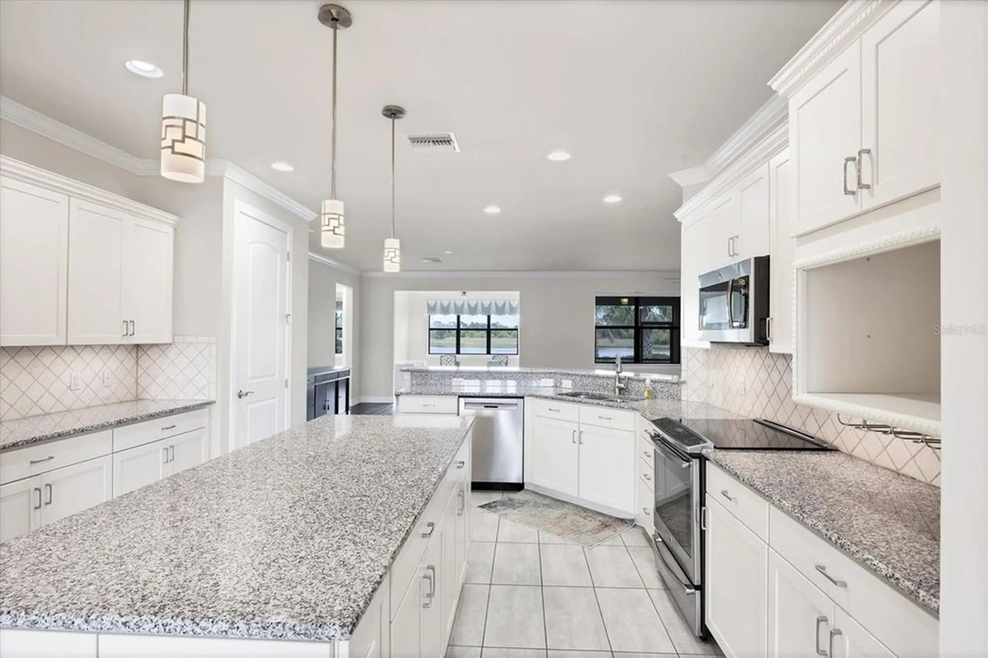 Property Slideshow image 15 of 54 | 5923 snowy egret dr, Sarasota, FL, 34238