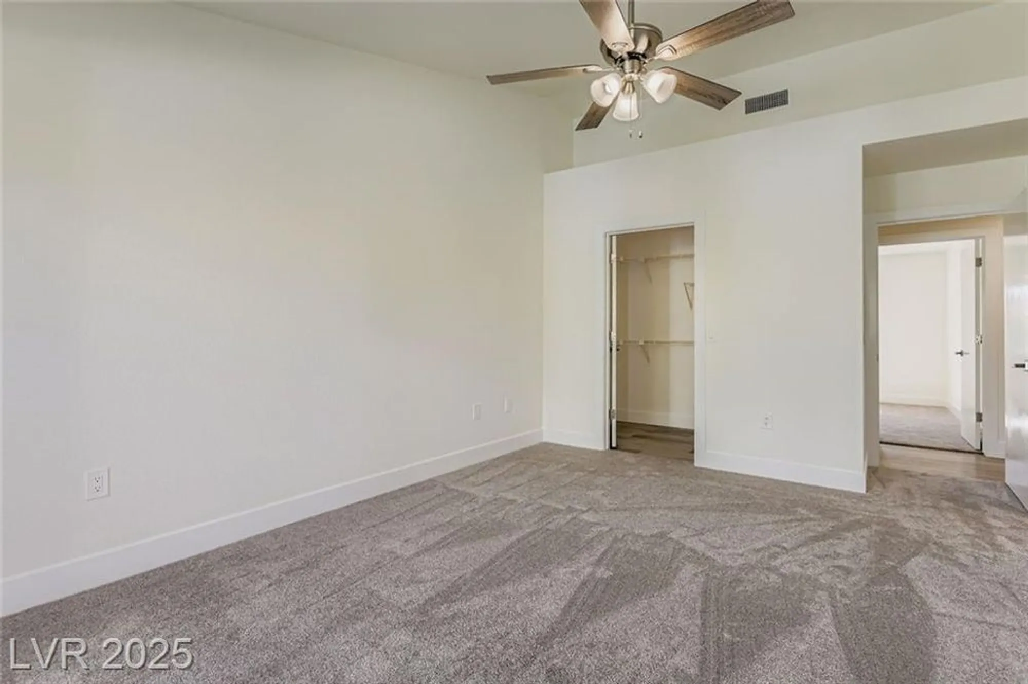 Property Slideshow image 15 of 28 | 9032 marble dr, Las Vegas, NV, 89134