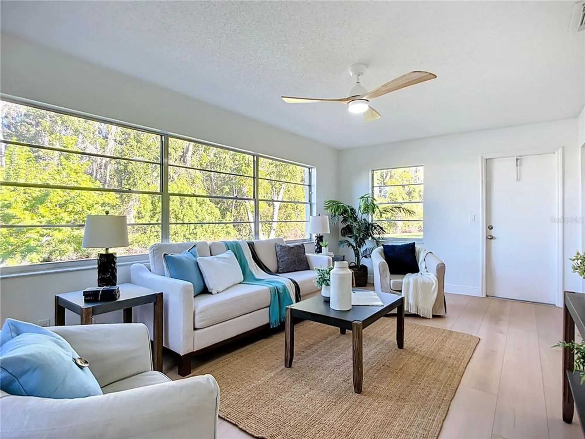 Property Slideshow image 13 of 41 | 2014 hampstead cir, Sun City Center, FL, 33573