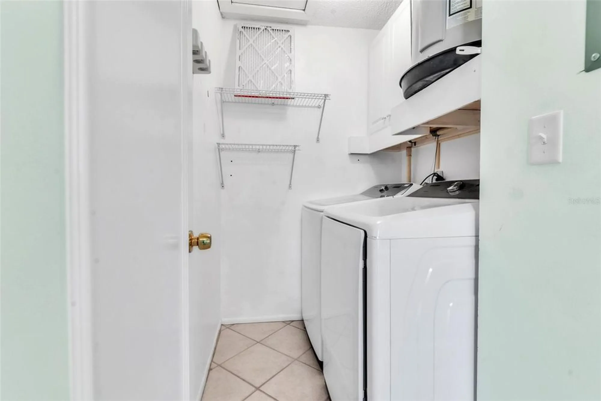 Property Slideshow image 17 of 46 | 19029 us highway 19 n apt 18b, Clearwater, FL, 33764