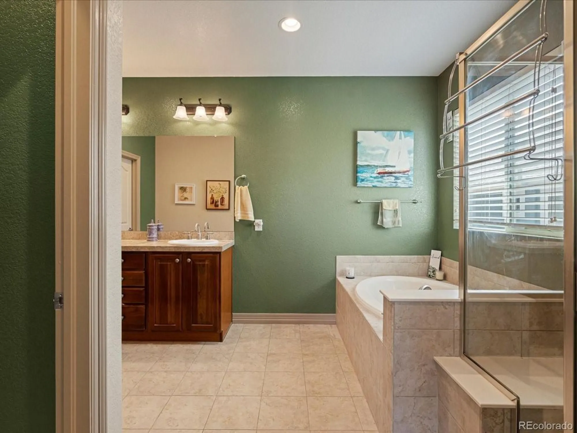 Property Slideshow image 22 of 37 | 8852 e 148th ln, Thornton, CO, 80602