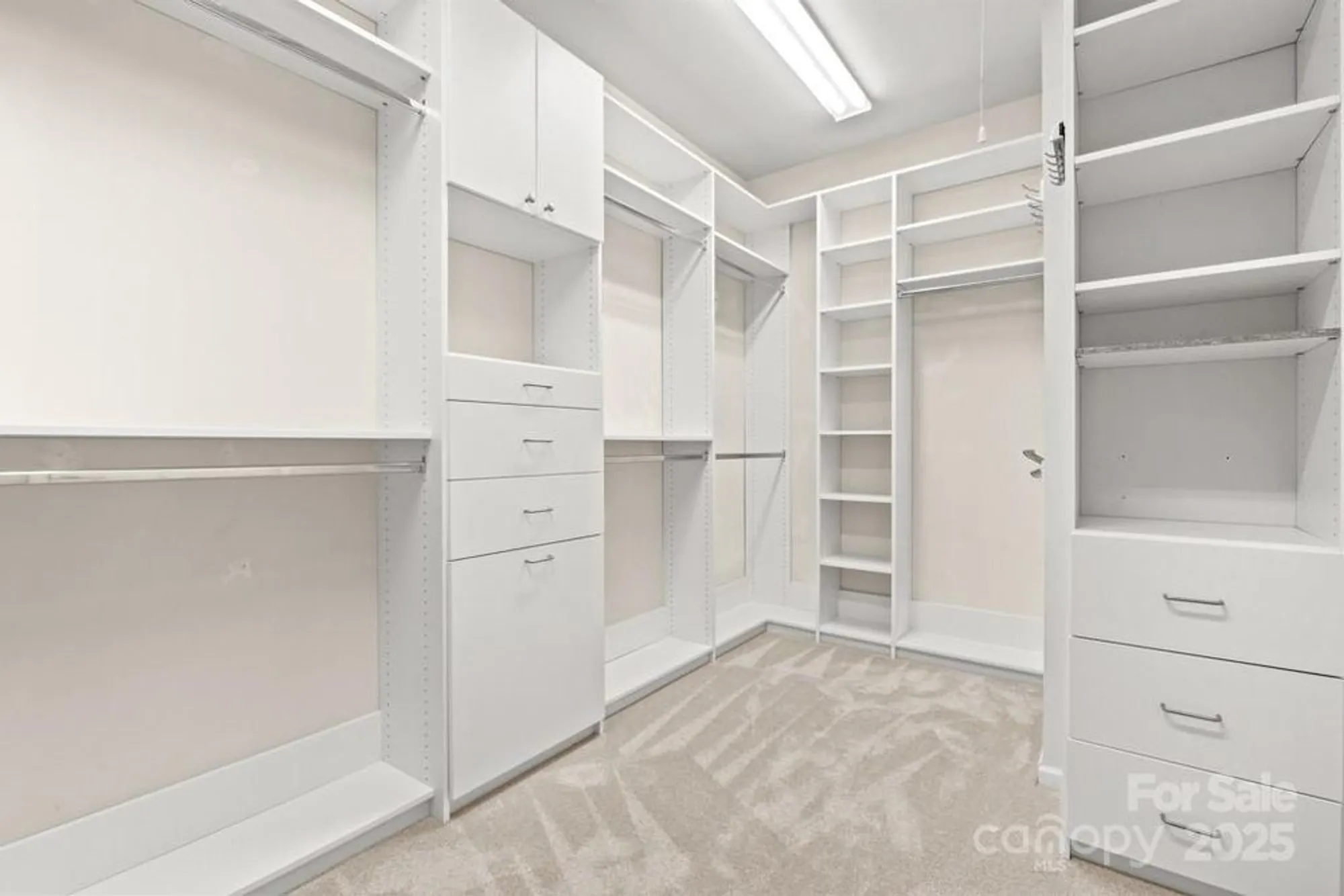 Property Slideshow image 17 of 36 | 20135 dovekie ln, Fort Mill, SC, 29707