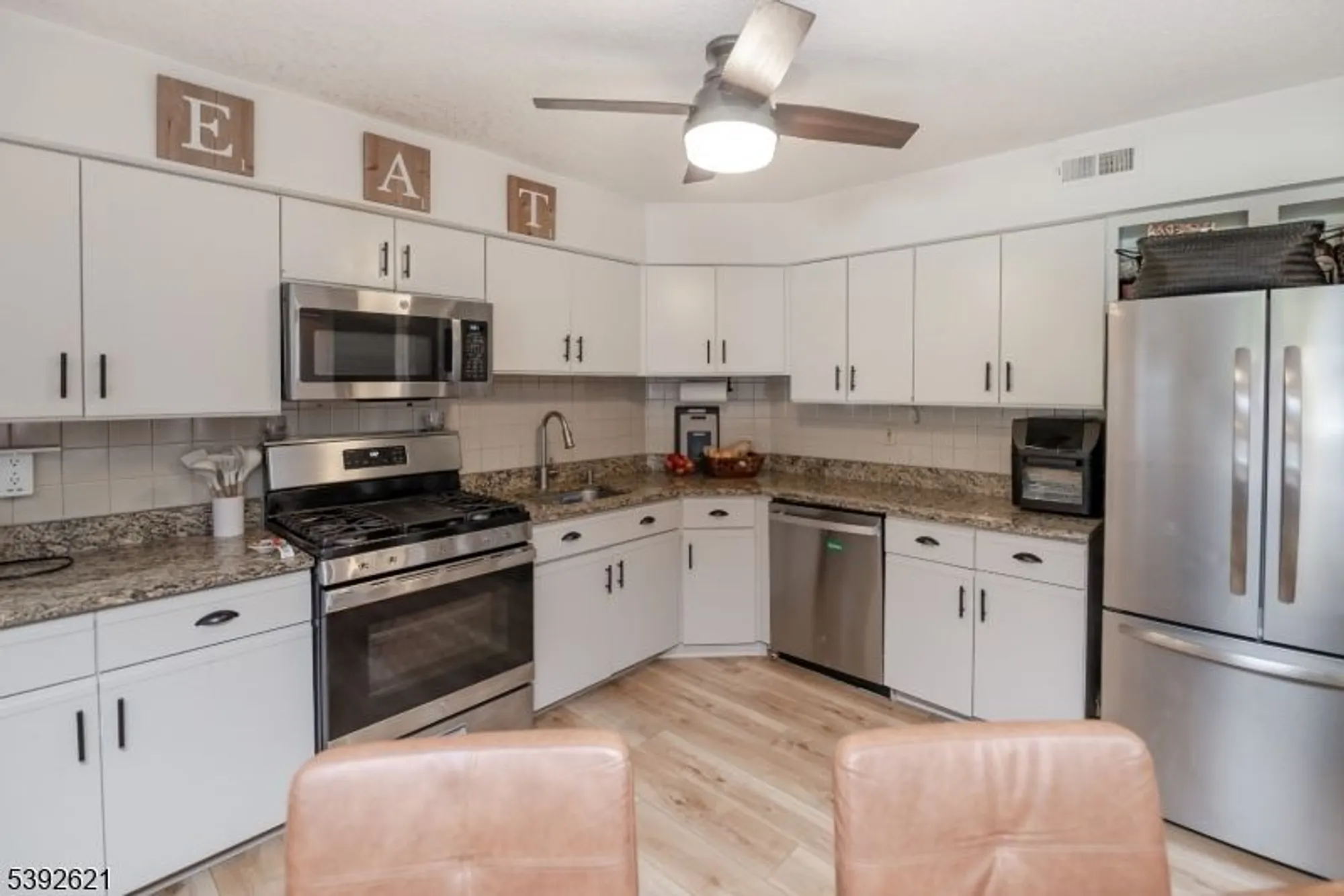 Property Slideshow image 8 of 39 | 31 drake way, Roxbury Twp, NJ, 07836