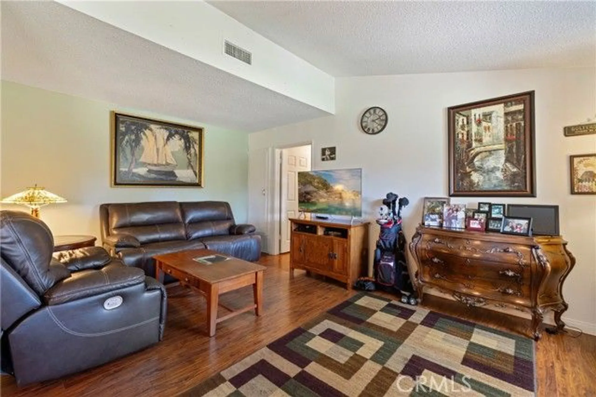 Property Slideshow image 5 of 57 | 19211 avenue of the oaks a, Newhall, CA, 91321