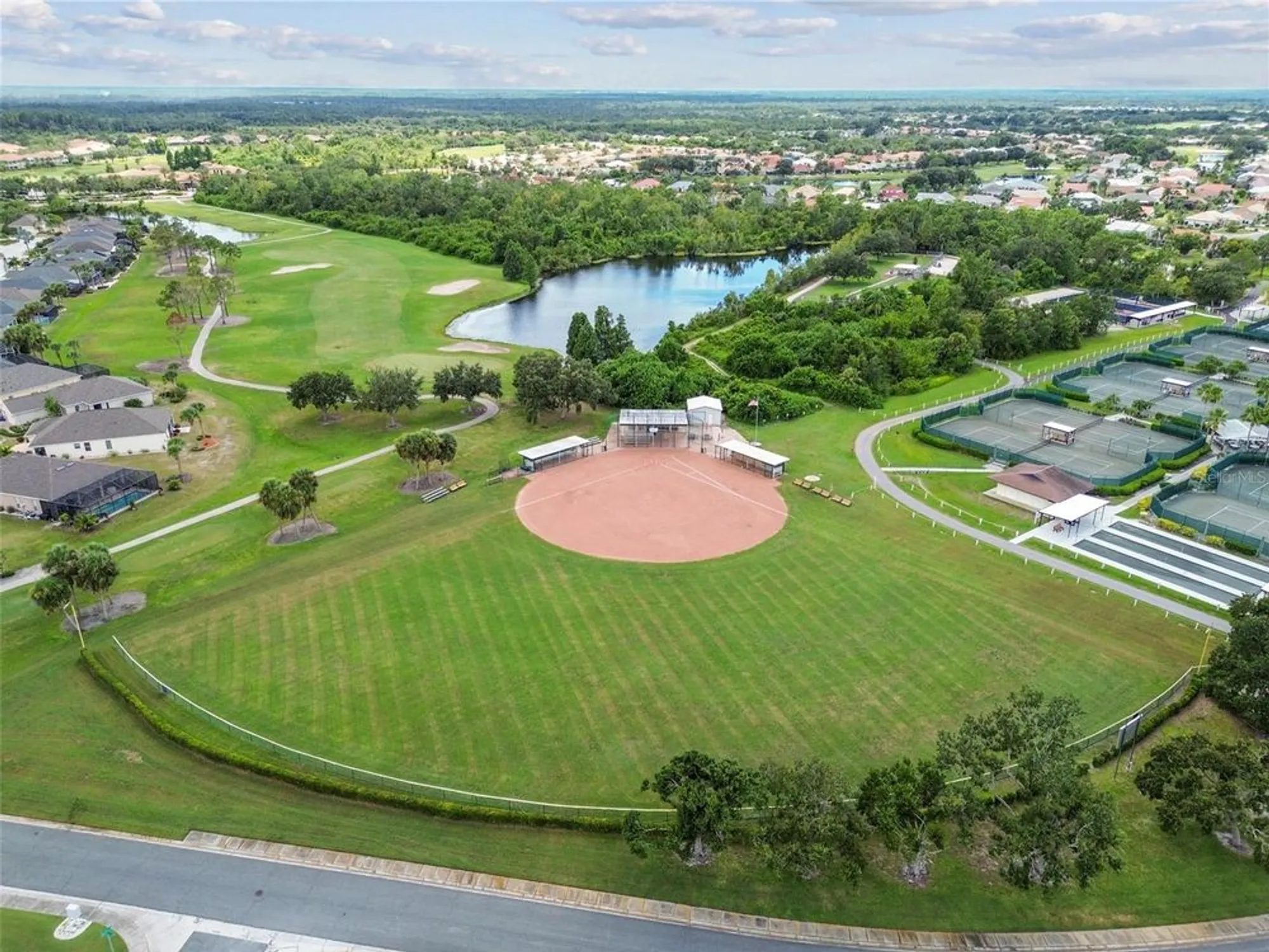 Property Slideshow image 37 of 62 | 706 plumbrook rd, Sun City Center, FL, 33573