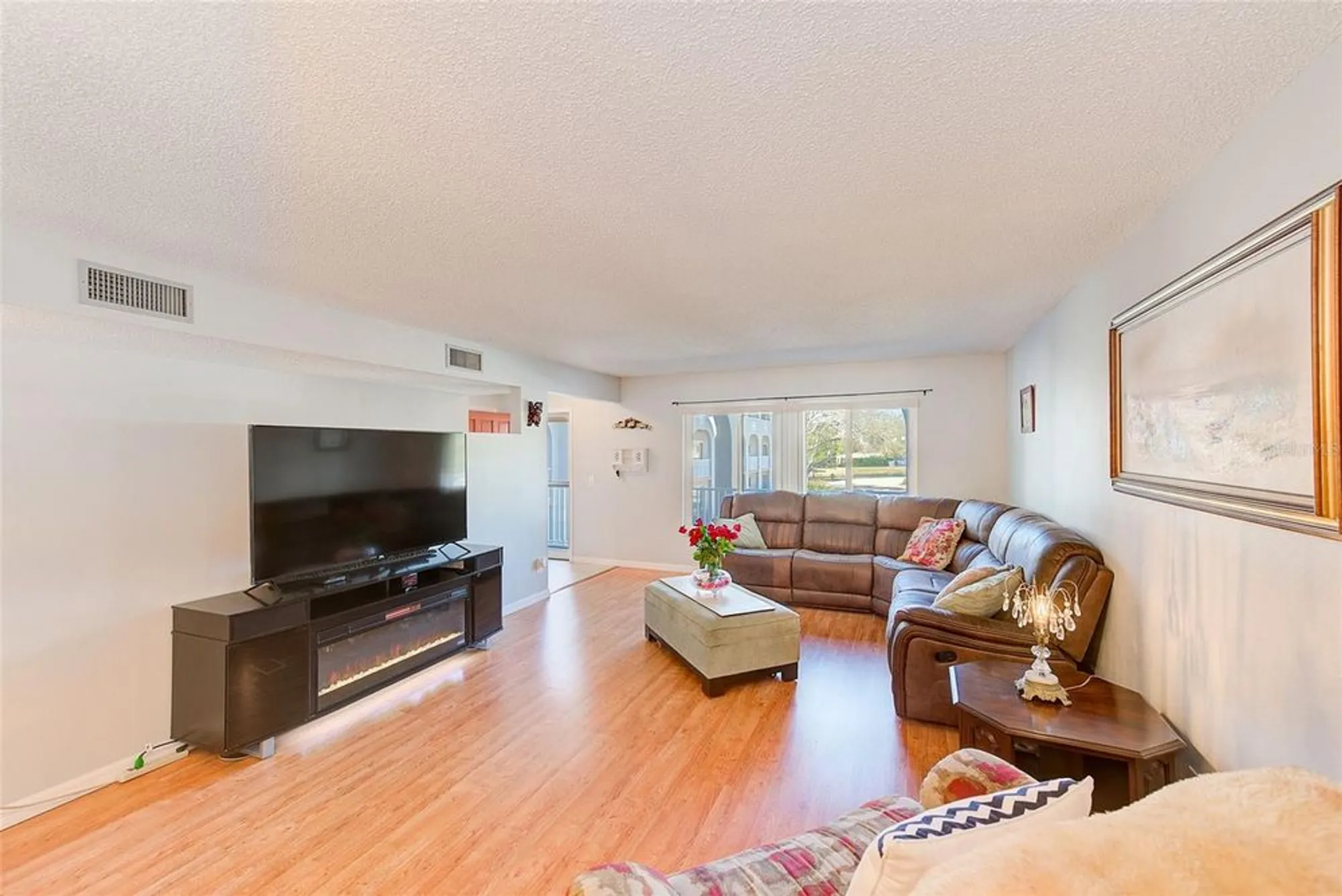 Property Slideshow image 6 of 43 | 2229 americus blvd 25, Clearwater, FL, 33763