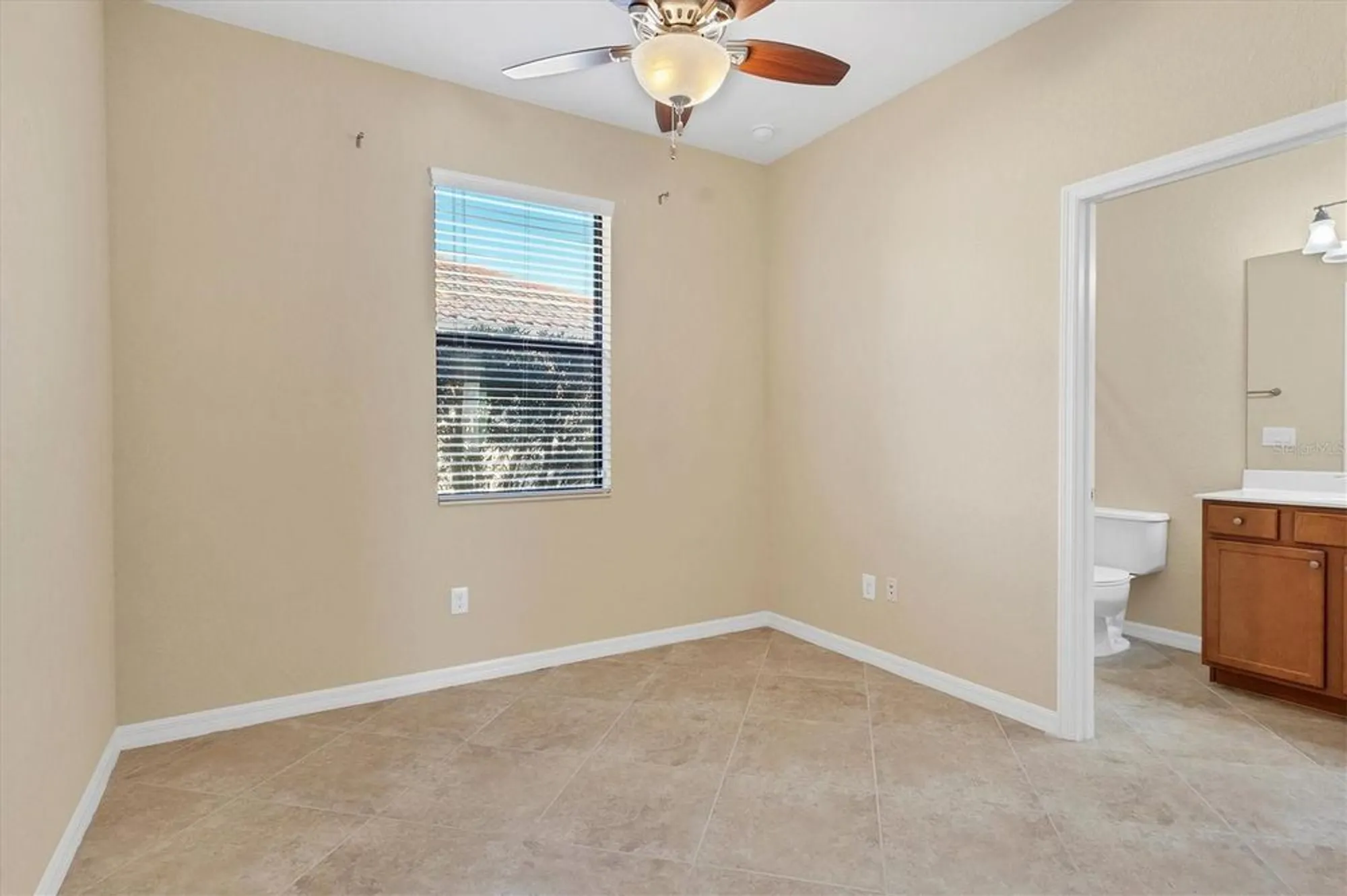 Property Slideshow image 19 of 57 | 7140 marsh view ter, Bradenton, FL, 34212