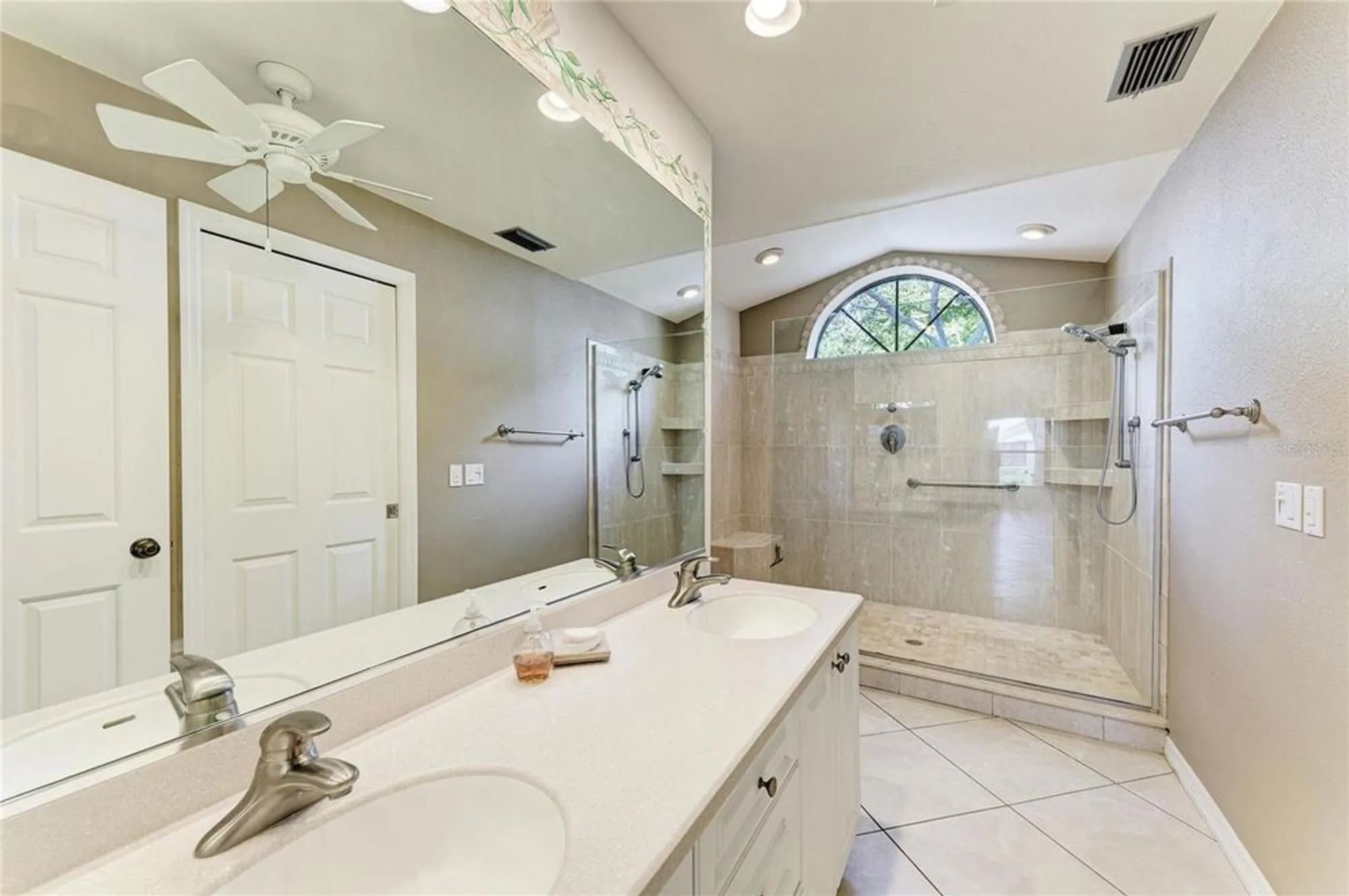 Property Slideshow image 23 of 62 | 101 southampton pl 248, Venice, FL, 34293