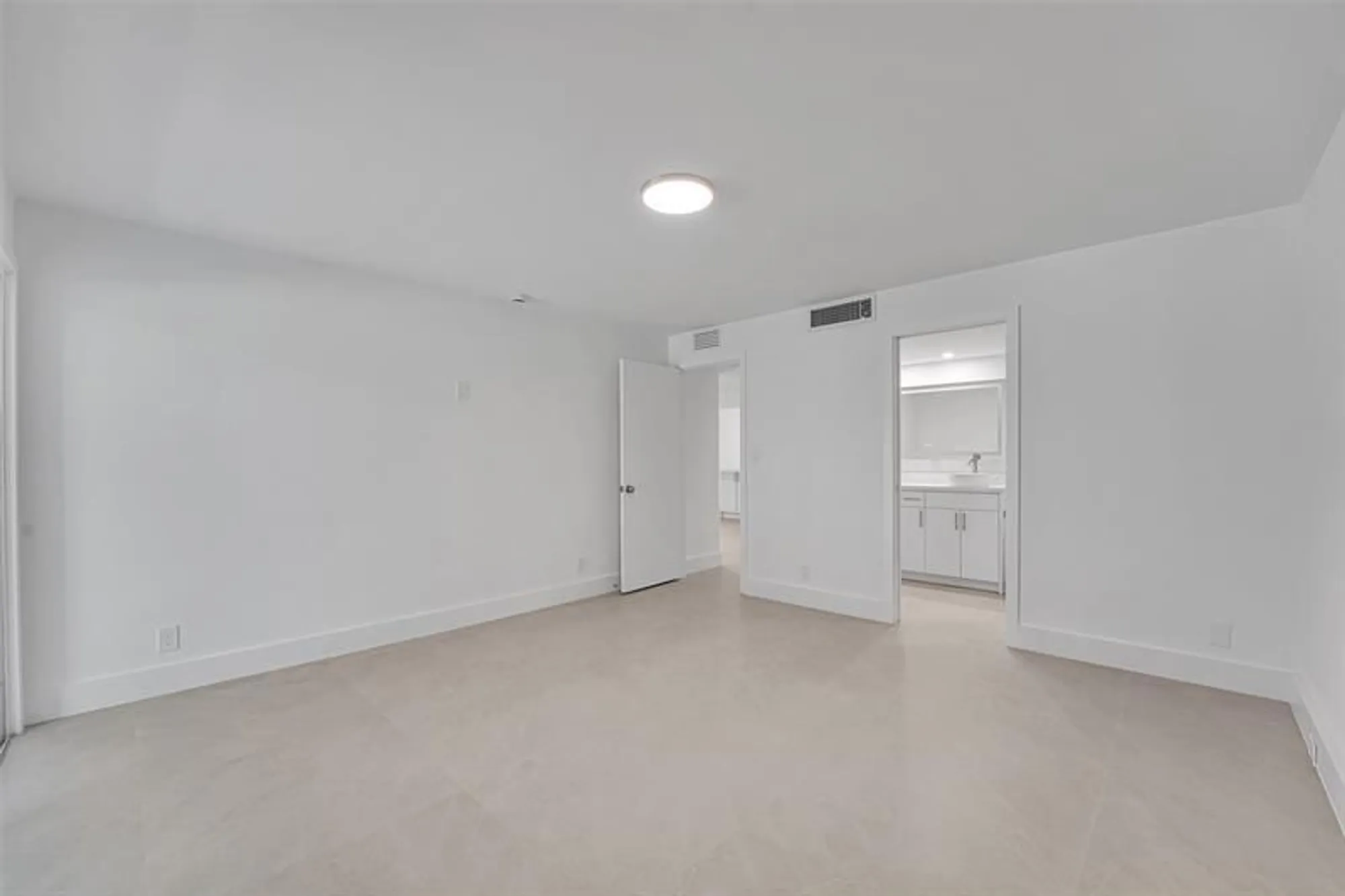 Property Slideshow image 21 of 27 | 3201 portofino pt c2, Coconut Creek, FL, 33066