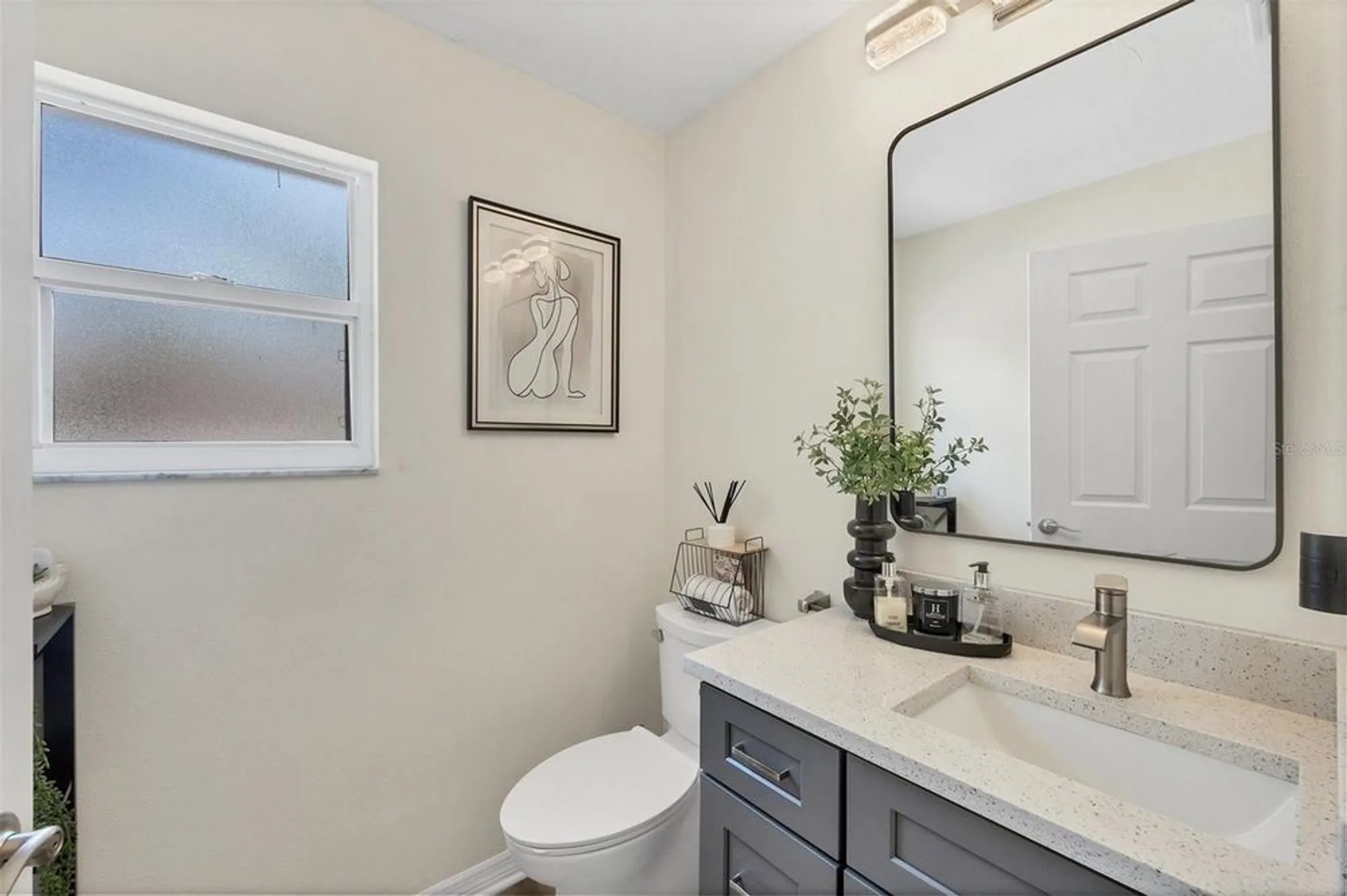 Property Slideshow image 35 of 66 | 1719 starling dr # 1719, Sarasota, FL, 34231
