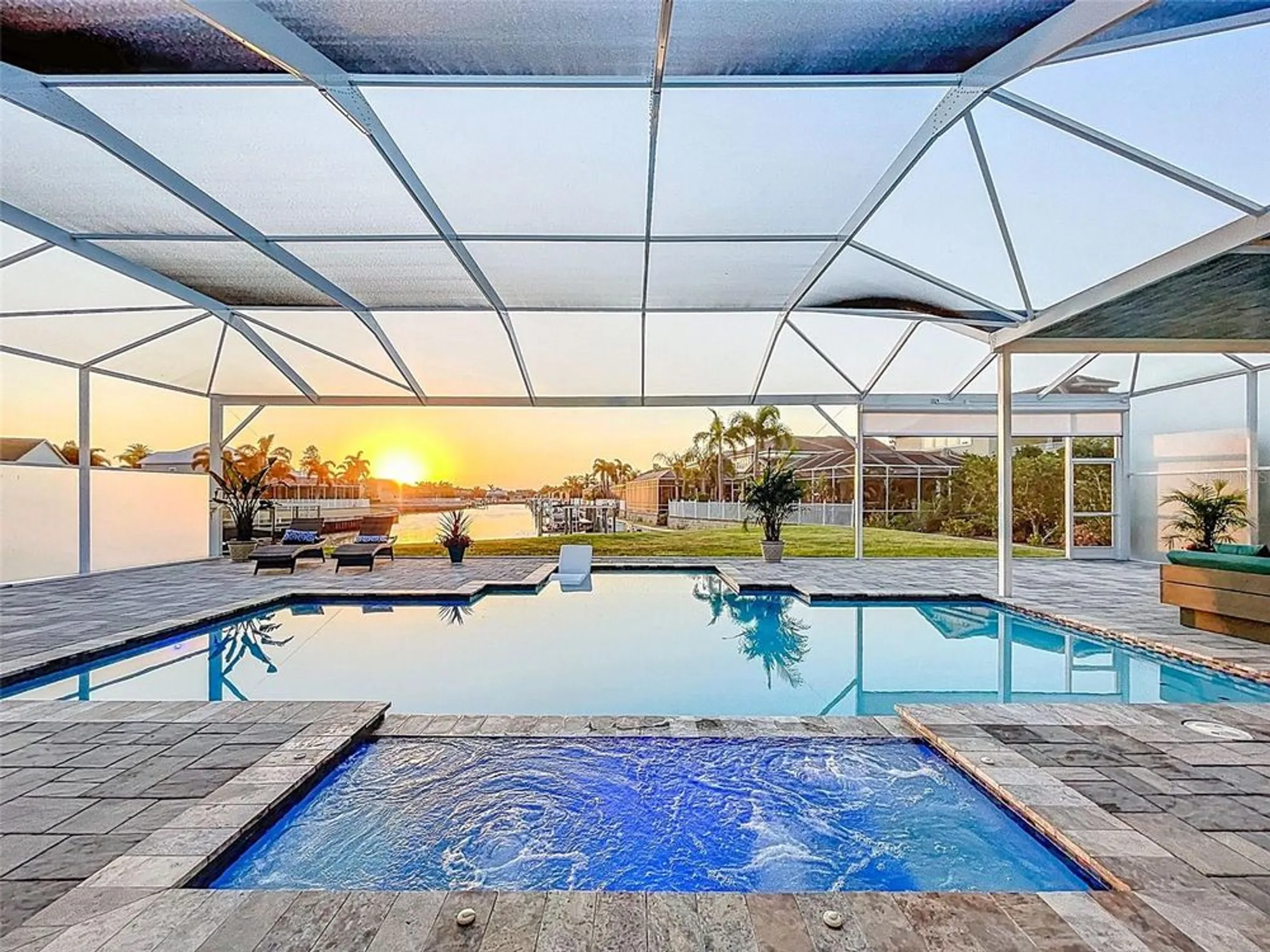 Property Slideshow image 11 of 88 | 5603 tybee island dr, Apollo Beach, FL, 33572
