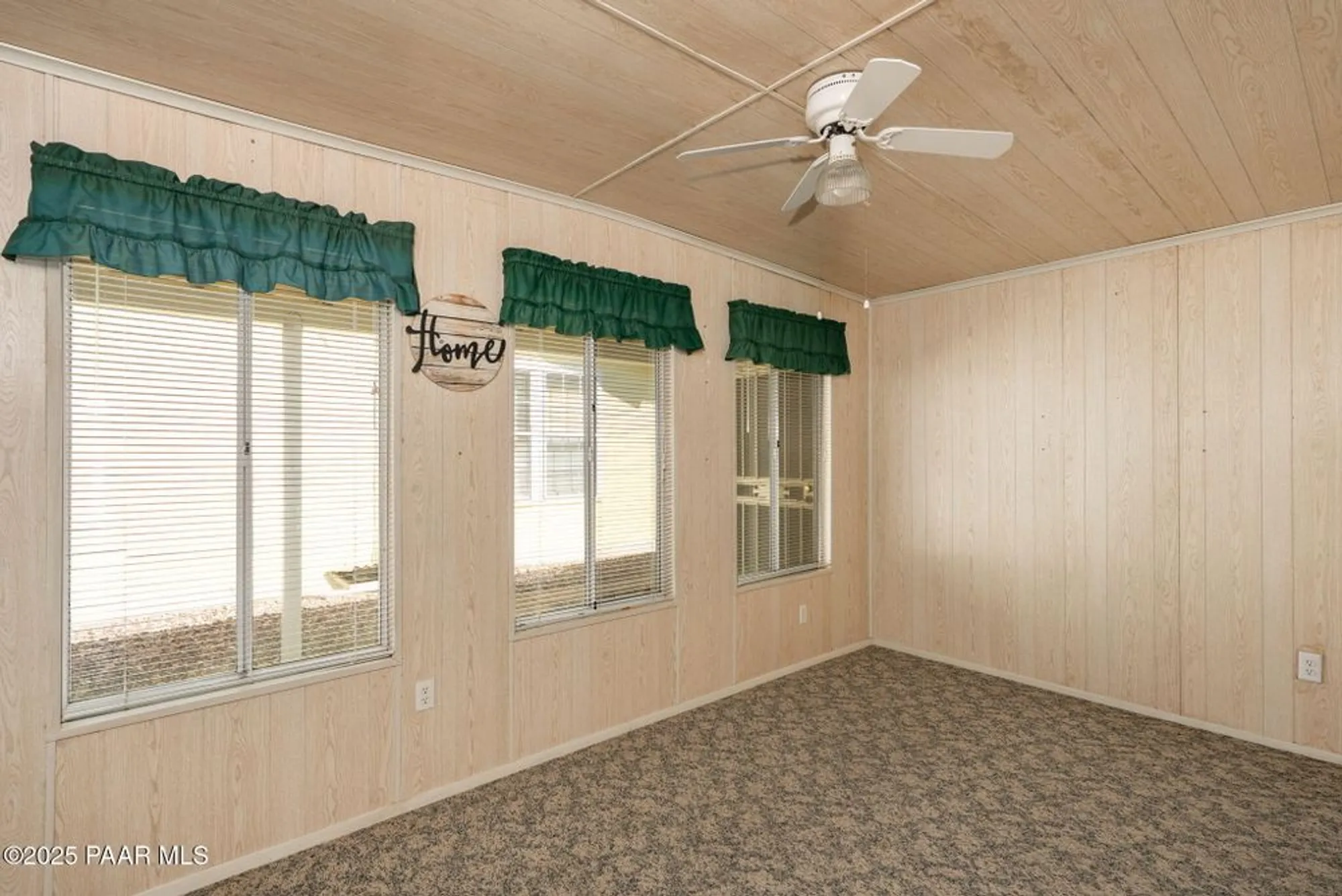 Property Slideshow image 17 of 24 | 624 n blue spruce dr, Dewey-Humboldt, AZ, 86327
