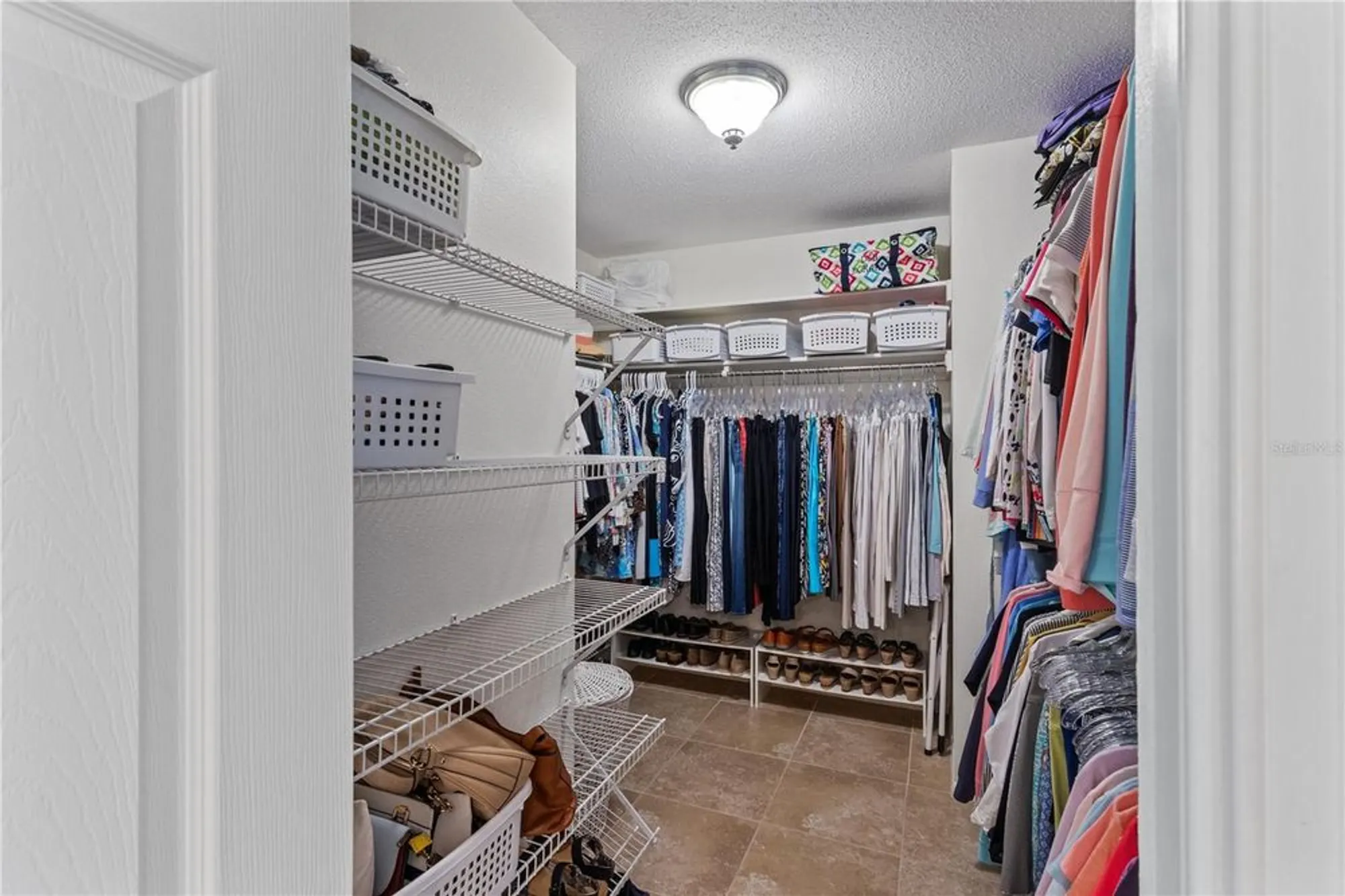 Property Slideshow image 27 of 64 | 557 warwick ct, Venice, FL, 34293