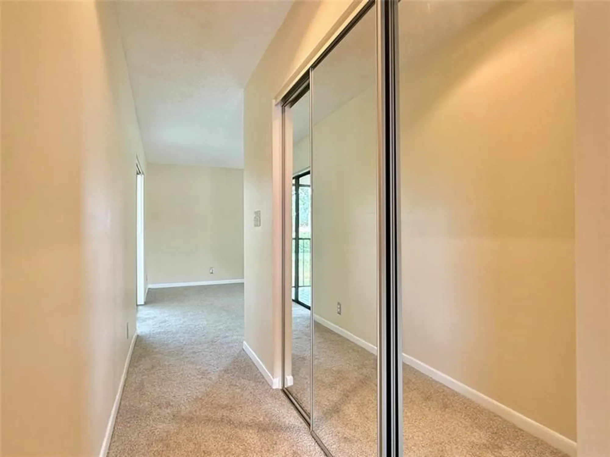 Property Slideshow image 21 of 62 | 10805 bahama palm way apt 201, Boynton Beach, FL, 33437