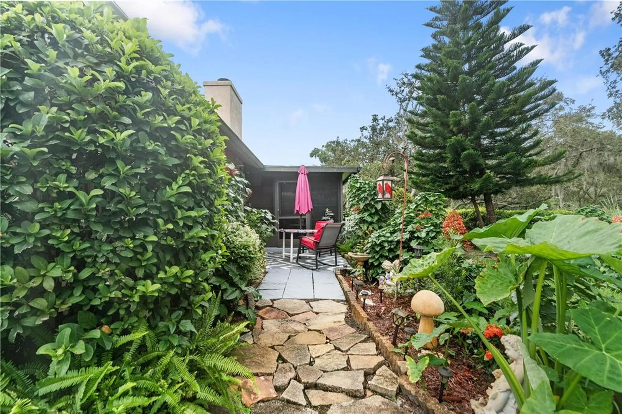 Property Slideshow image 32 of 51 | 11719 rose tree dr, New Port Richey, FL, 34654