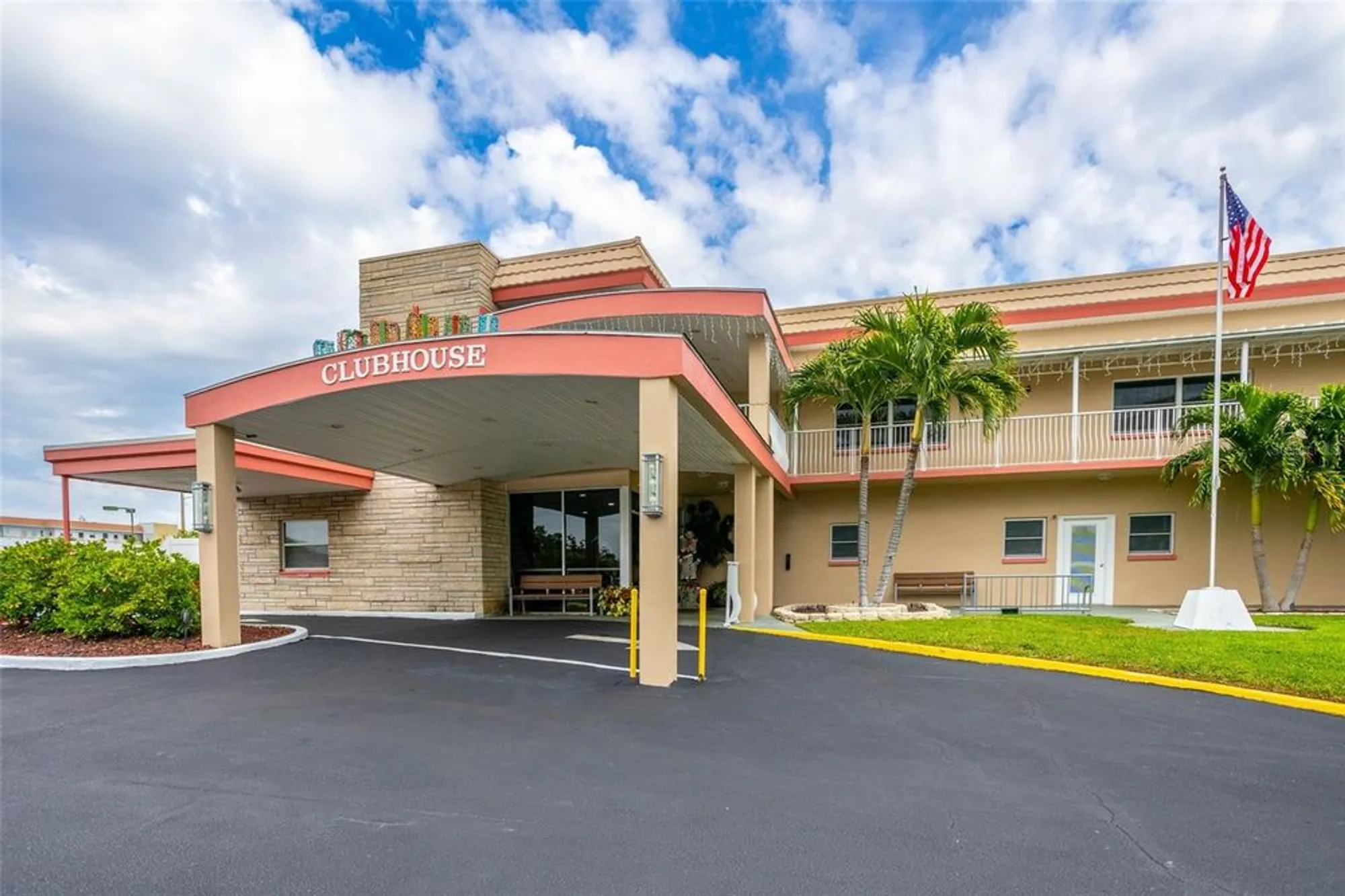 Property Slideshow image 26 of 39 | 3018 59th st 115, Gulfport, FL, 33707