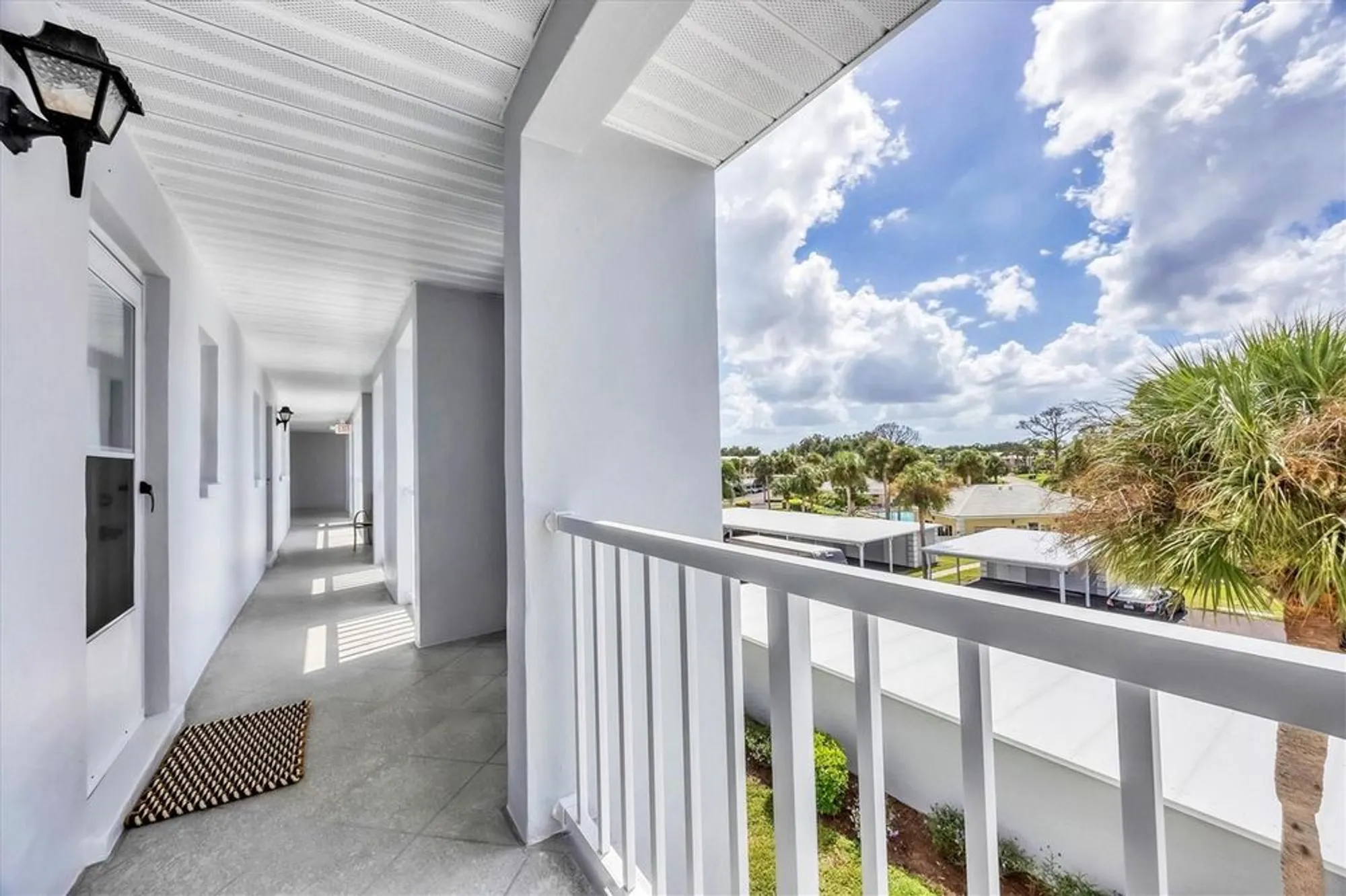 Property Slideshow image 9 of 61 | 408 cerromar cir 331, Venice, FL, 34293