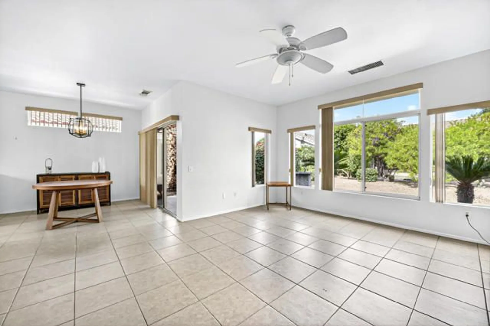 Property Slideshow image 7 of 40 | 78350 prairie flower dr, Palm Desert, CA, 92211