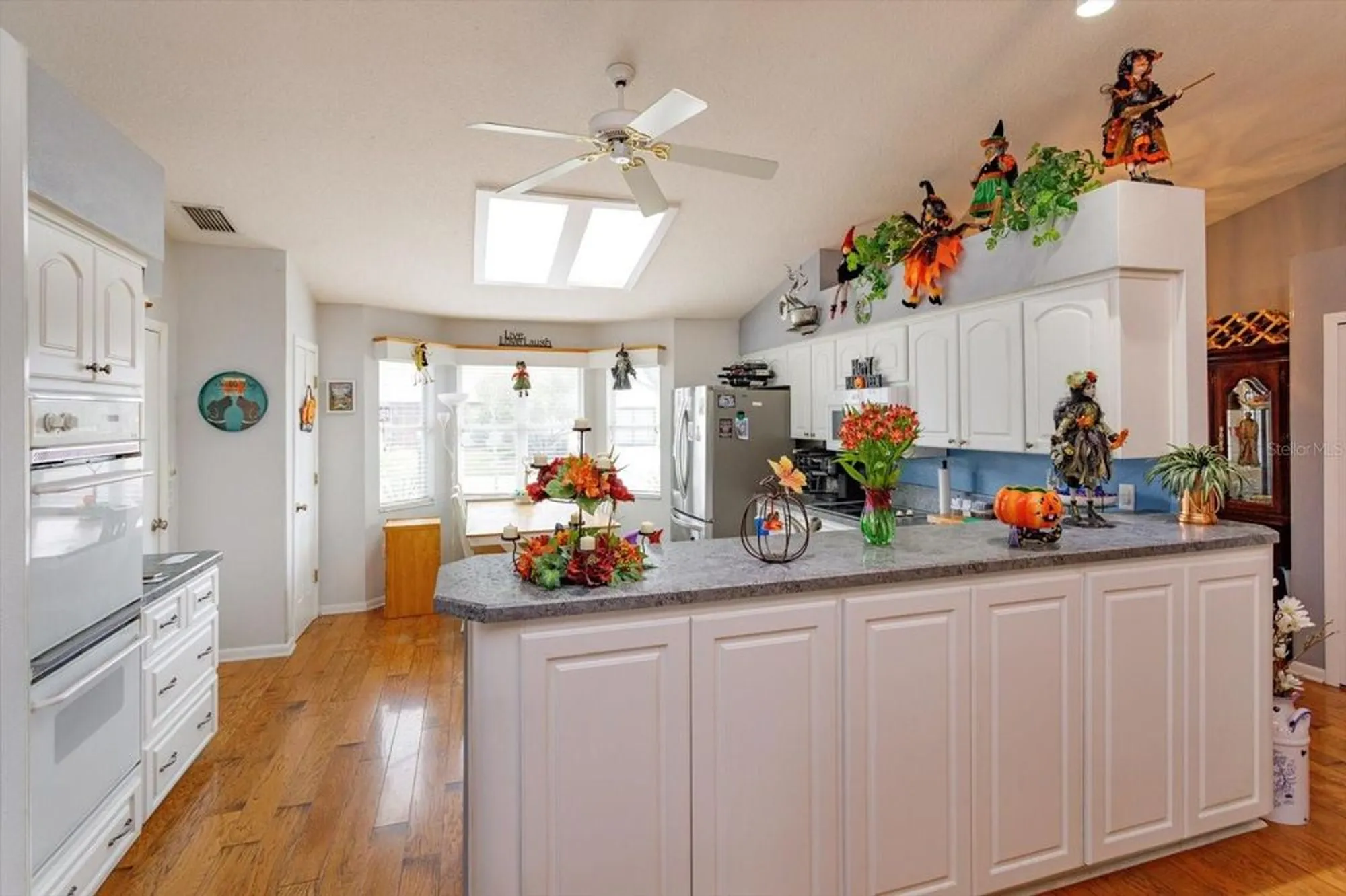 Property Slideshow image 6 of 26 | 26126 newcombe cir, Leesburg, FL, 34748