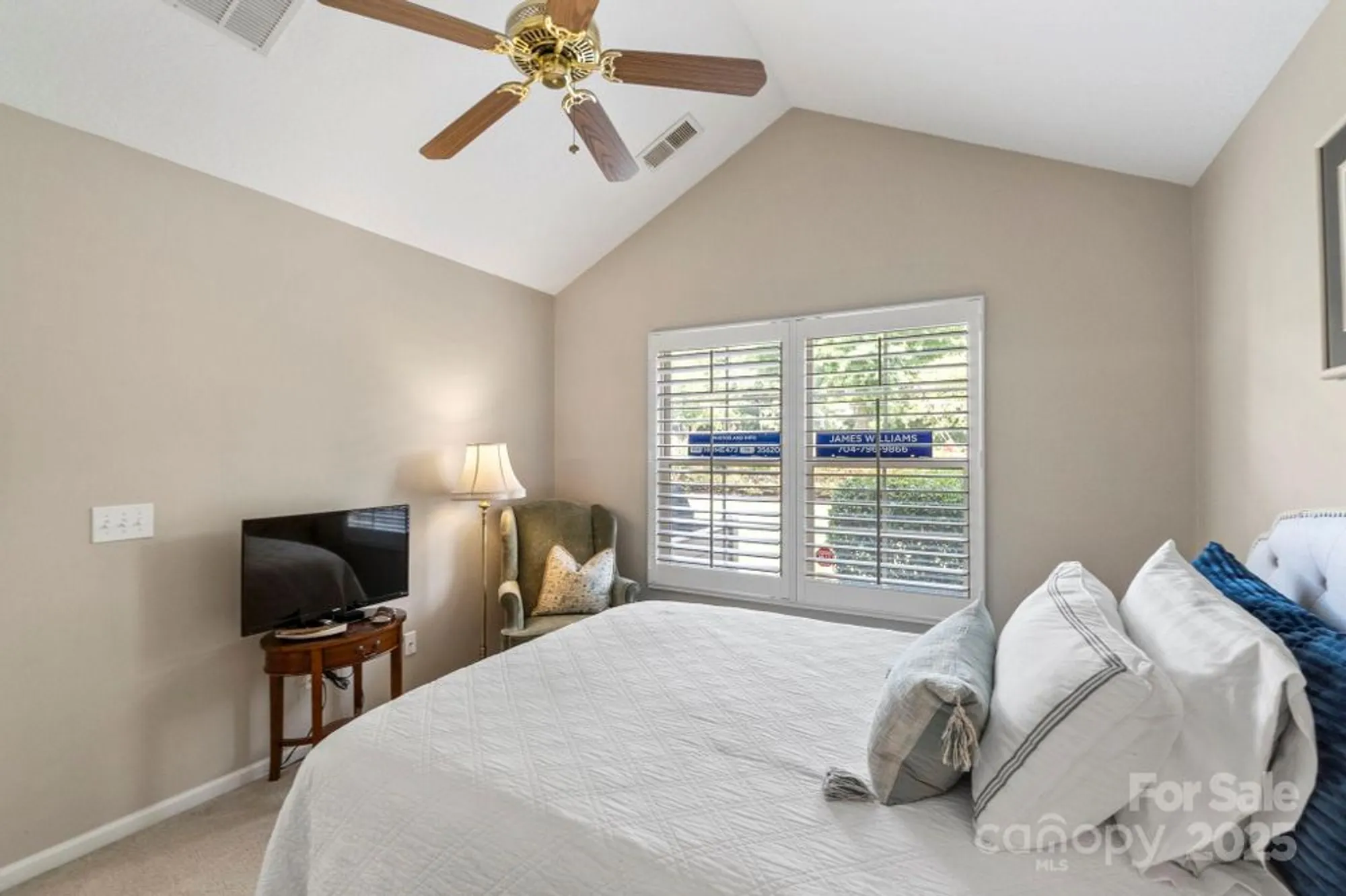 Property Slideshow image 17 of 31 | 2459 coltsview ln, Matthews, NC, 28105