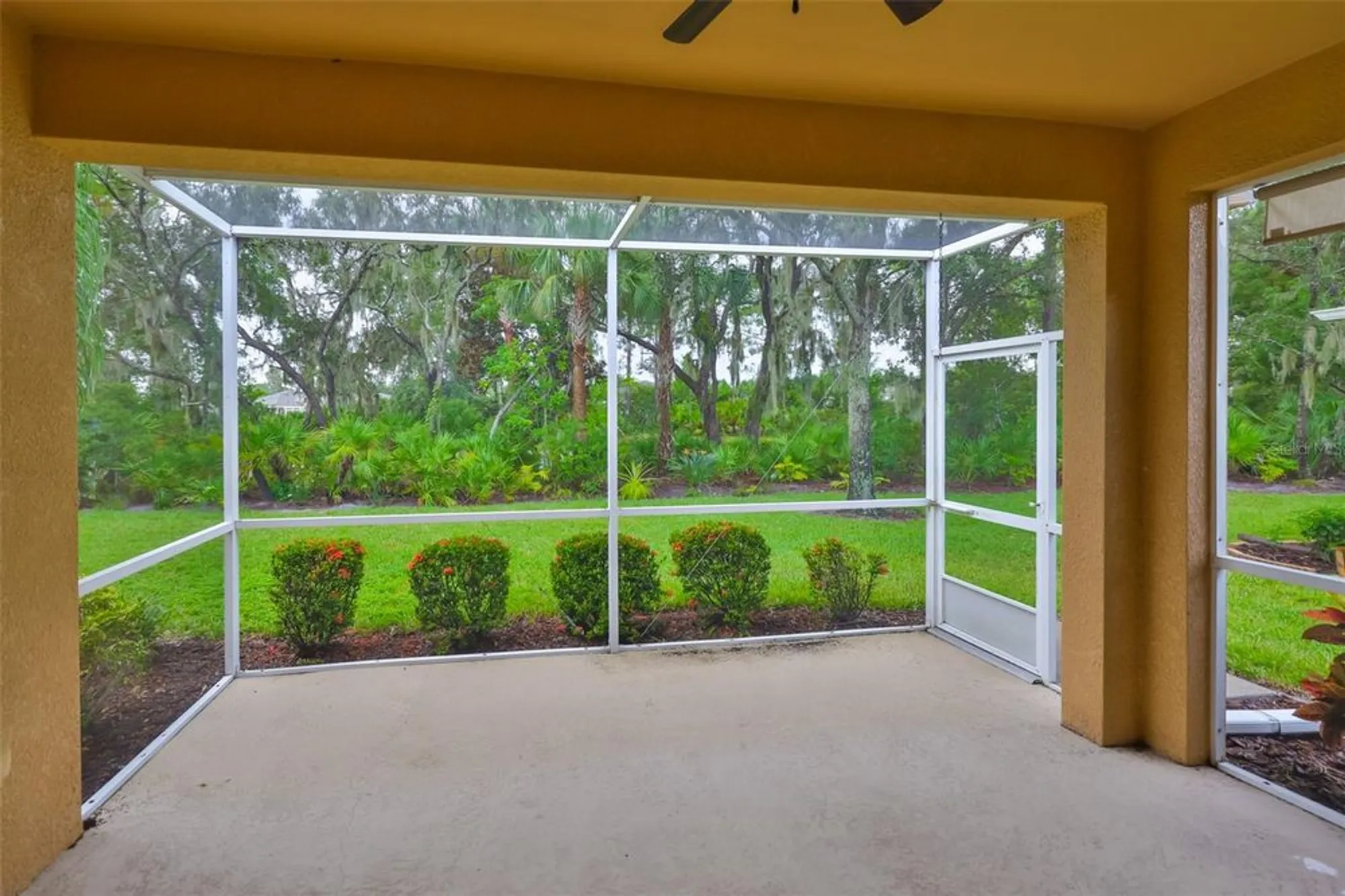 Property Slideshow image 27 of 61 | 2050 sifield greens way # 19, Sun City Center, FL, 33573