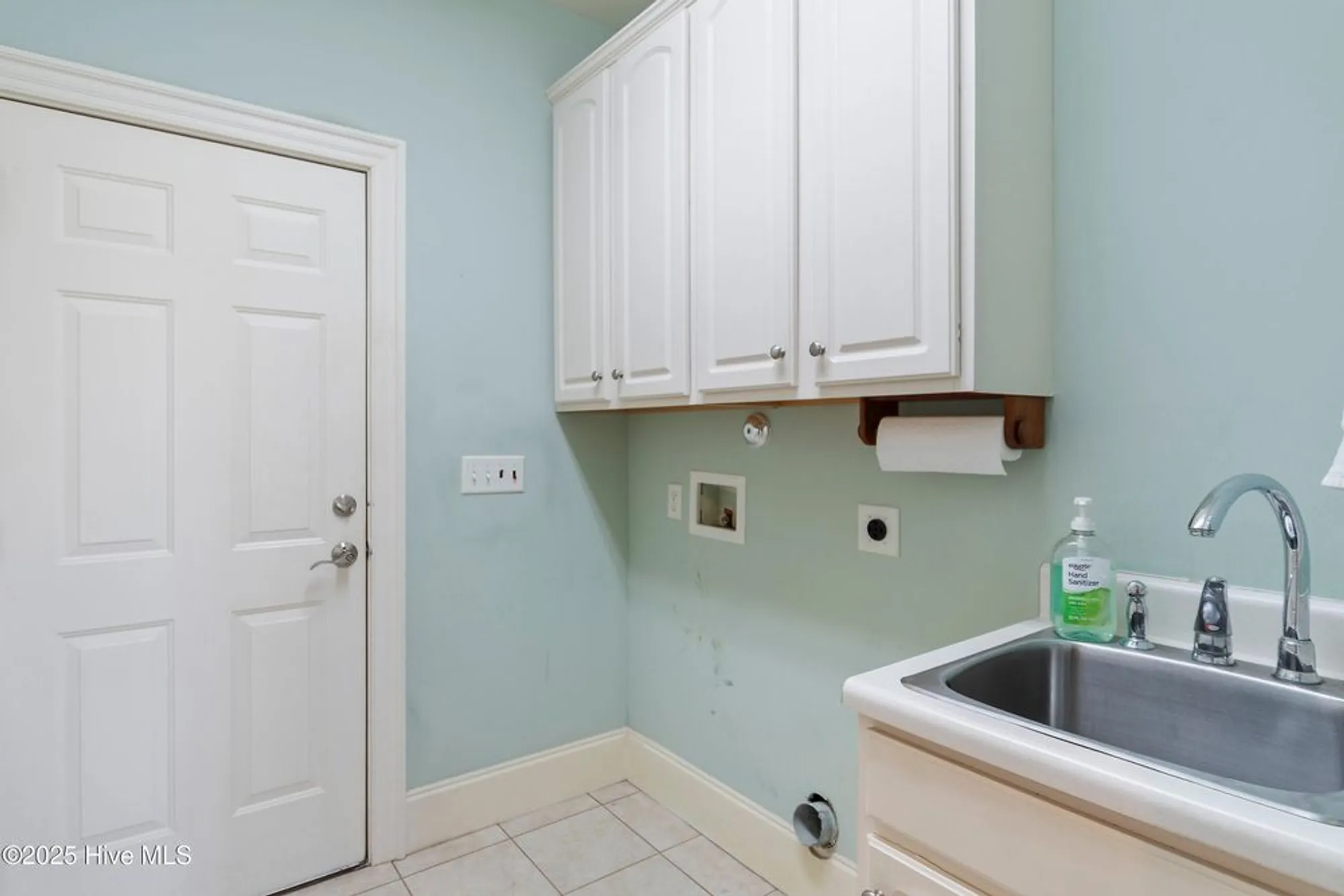 Property Slideshow image 30 of 52 | 3675 w medinah ave, Southport, NC, 28461