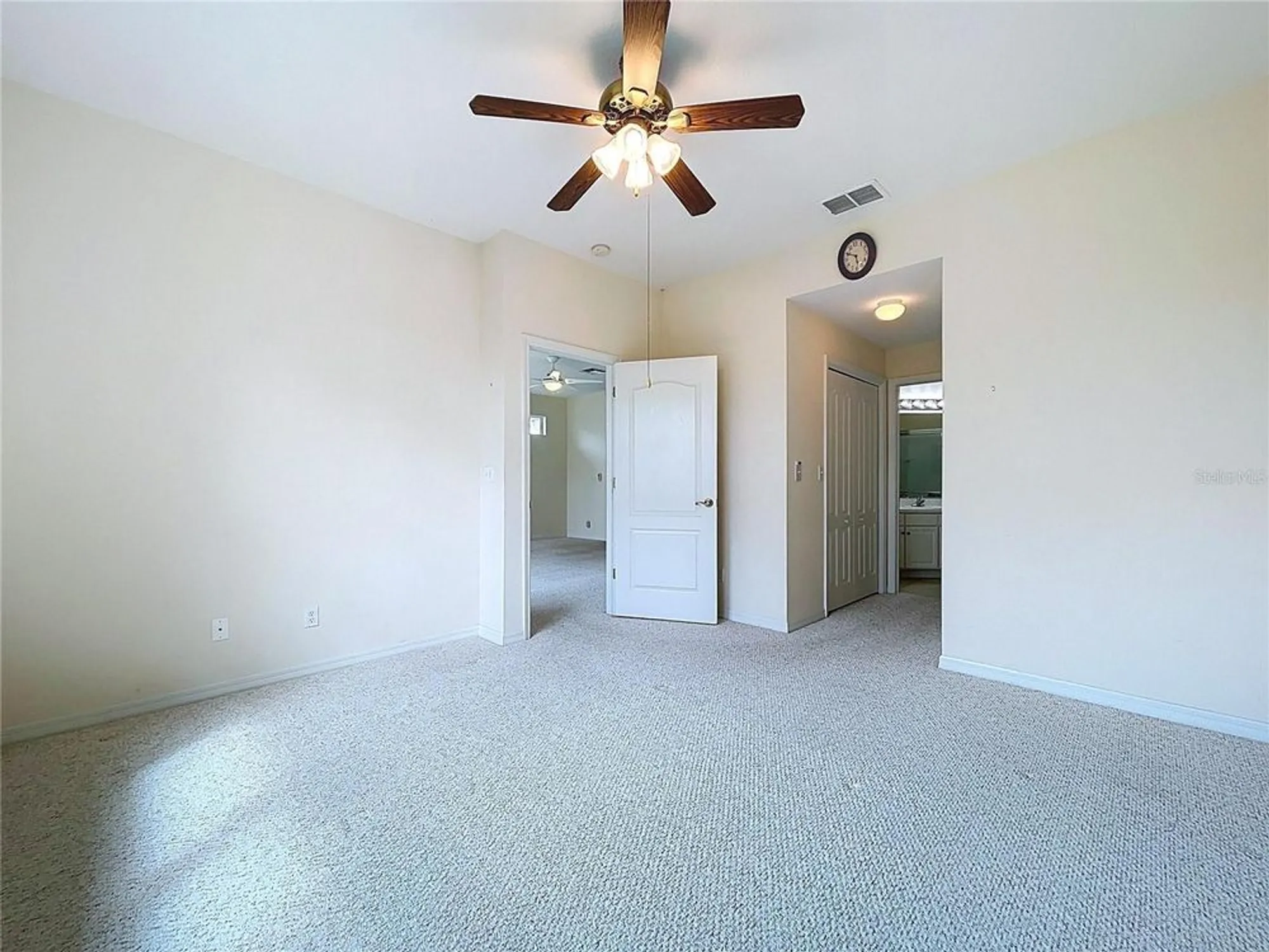 Property Slideshow image 27 of 92 | 2046 inverness greens dr # 2046, Sun City Center, FL, 33573