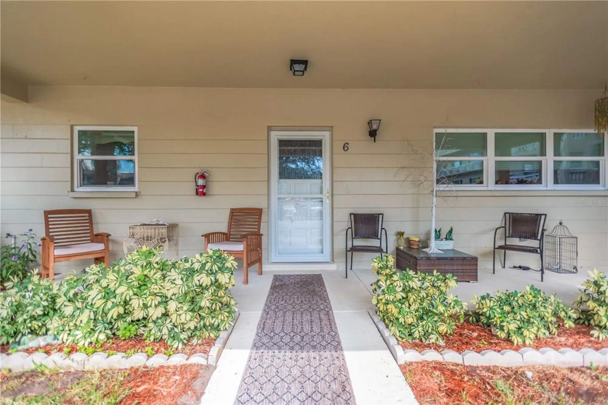 Property Slideshow image 5 of 32 | 2350 haitian dr apt 6, Clearwater, FL, 33763