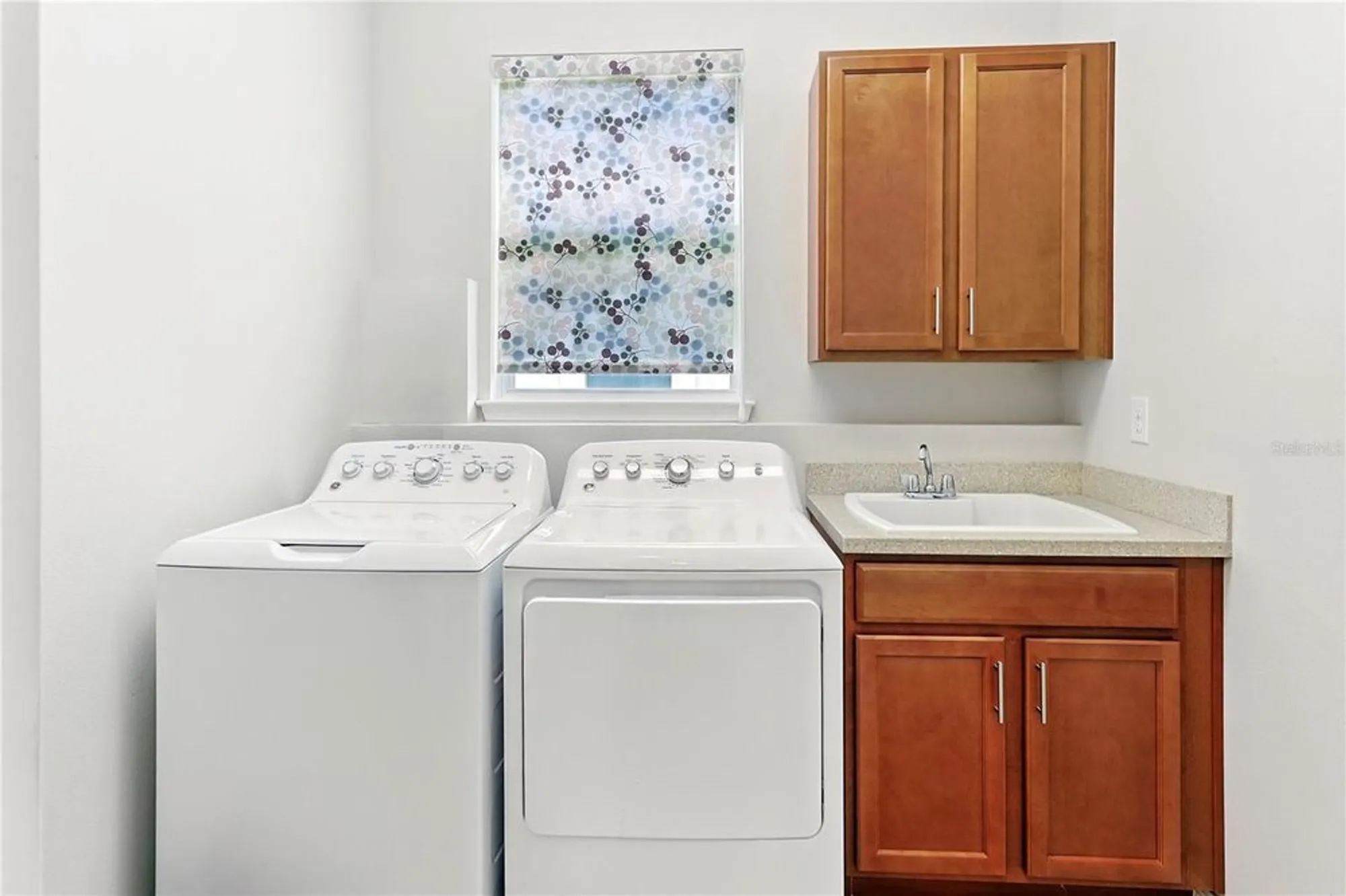 Property Slideshow image 23 of 37 | 142 olympus way, Kissimmee, FL, 34759