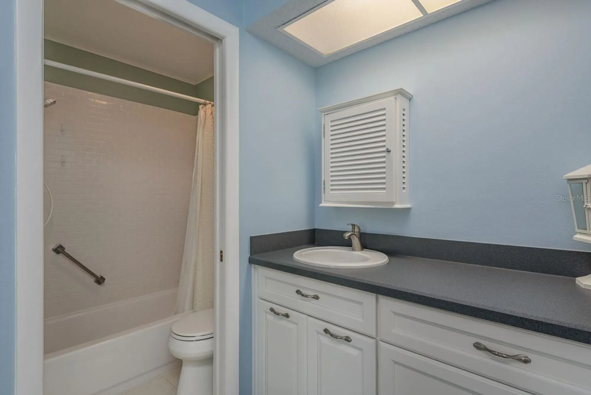 Property Slideshow image 17 of 55 | 2738 sherbrooke ln c, Palm Harbor, FL, 34684
