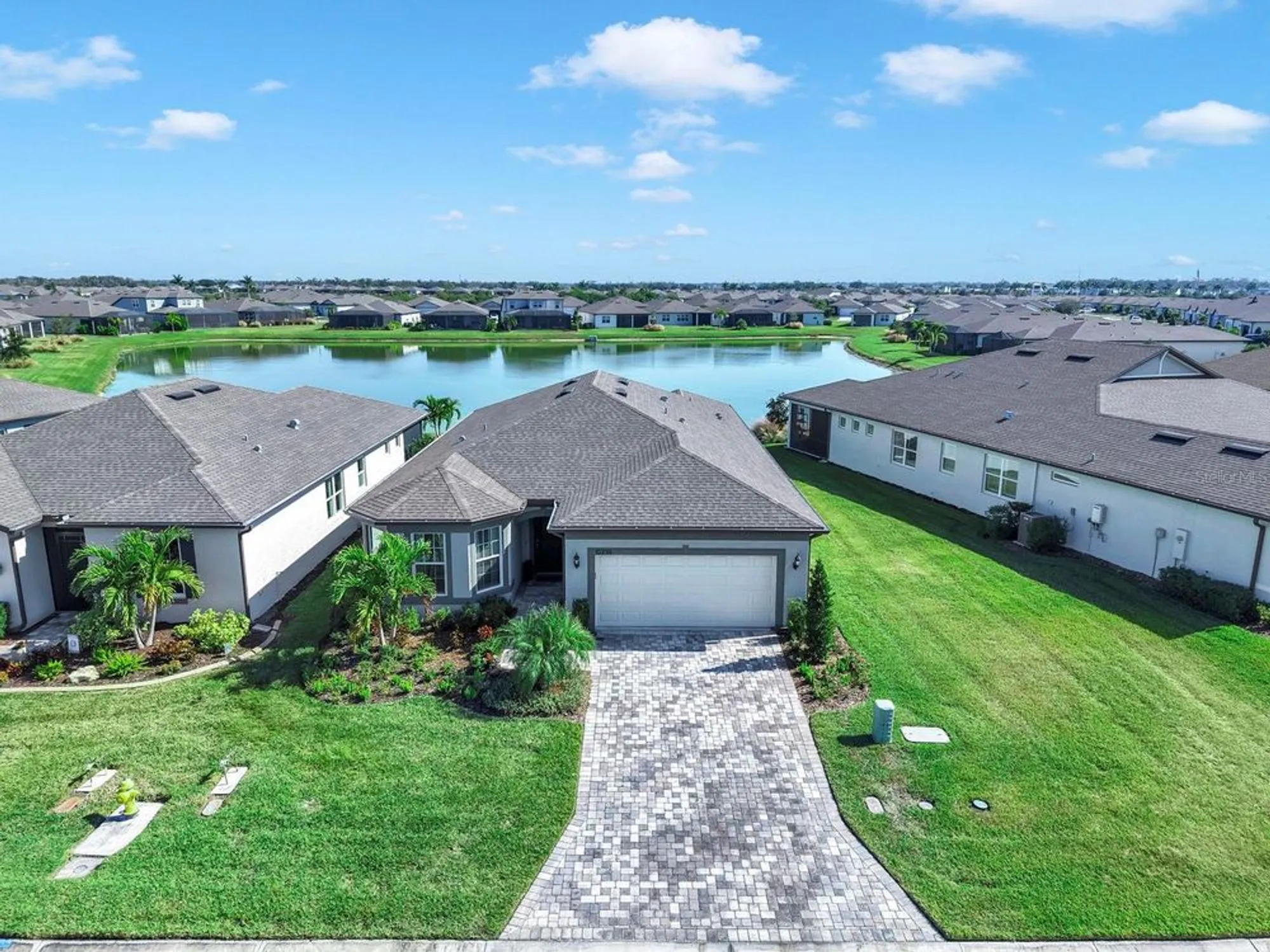 Property Slideshow image 5 of 91 | 10236 coastal shores dr, Parrish, FL, 34219