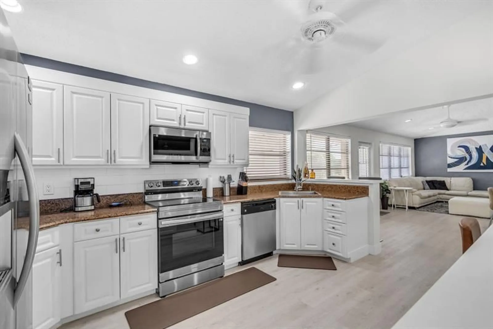 Property Slideshow image 10 of 27 | 1300 nw 26th ln, Delray Beach, FL, 33445