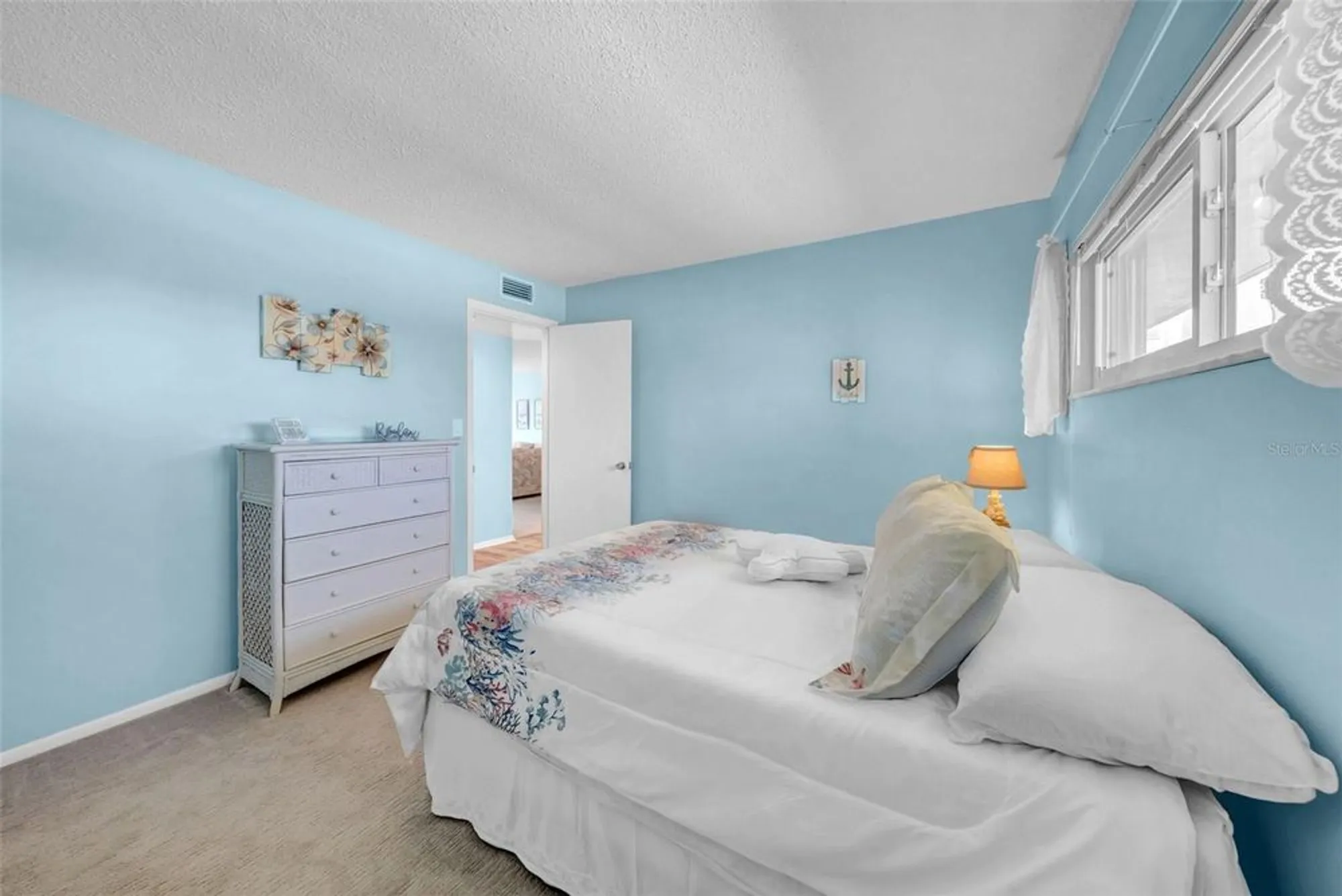 Property Slideshow image 19 of 49 | 4725 cove cir apt 302, St Petersburg, FL, 33708